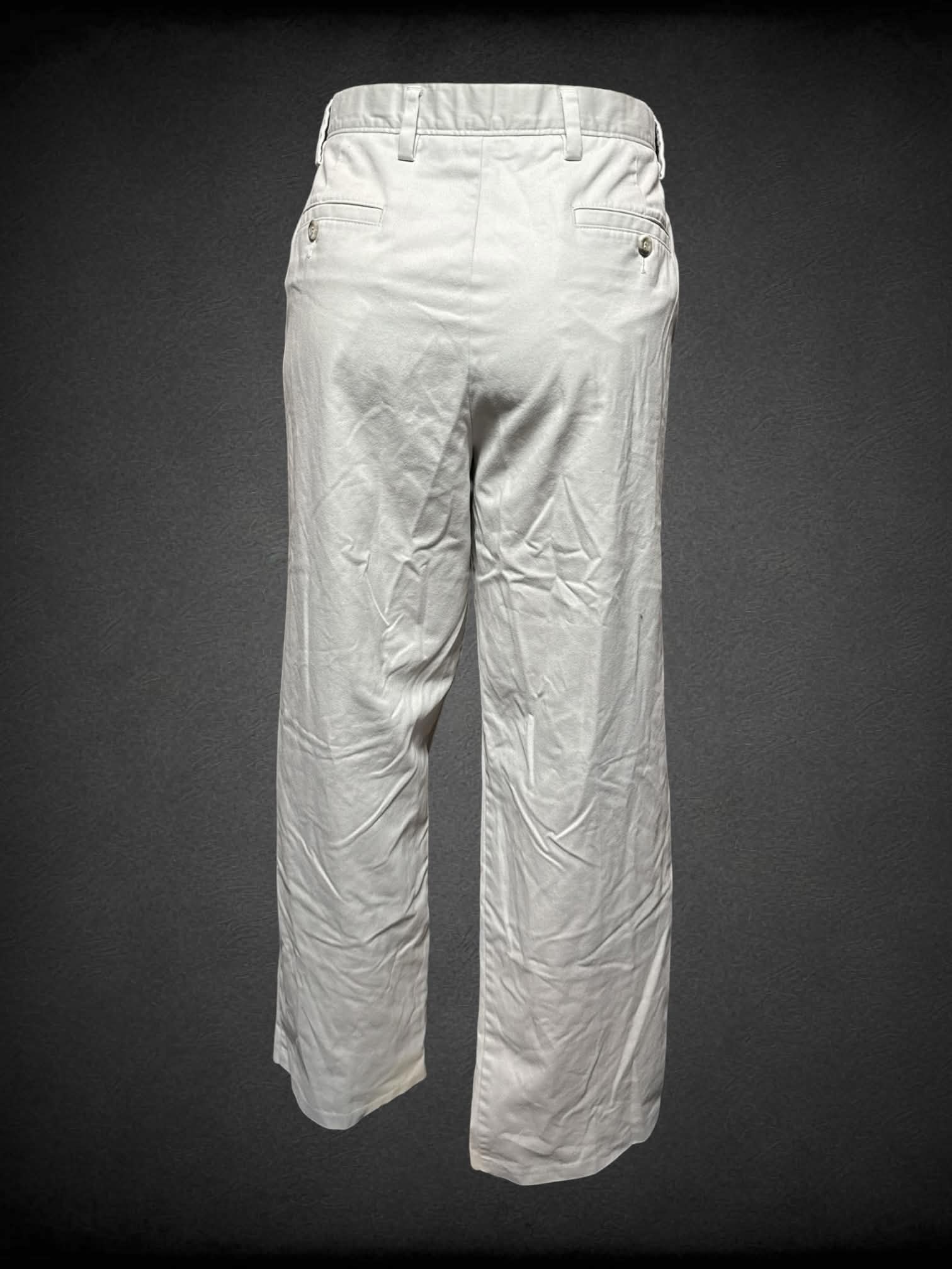 L Dockers off-white pants