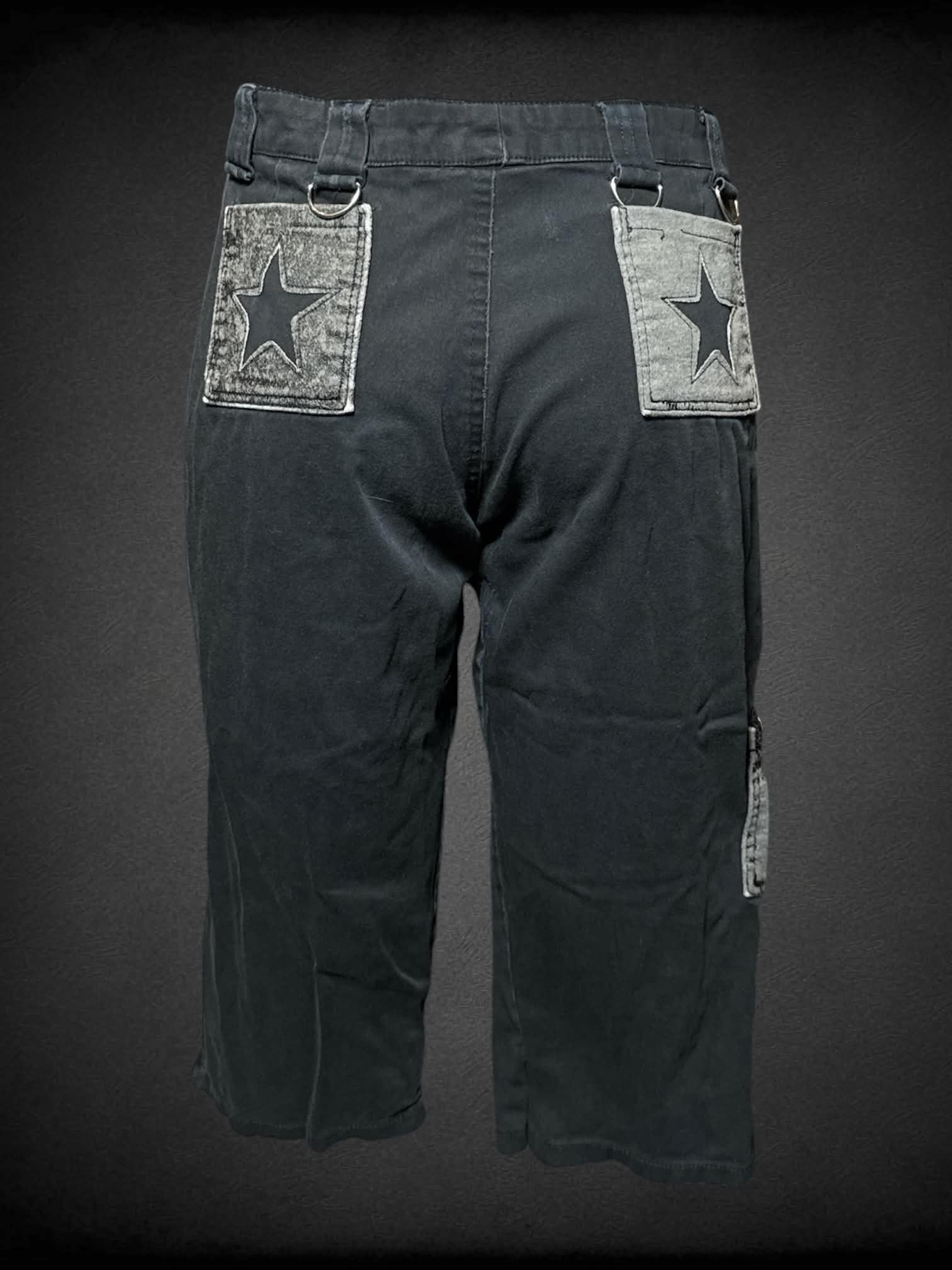 L Serious vintage black capri pants with star pockets and zippers on sides