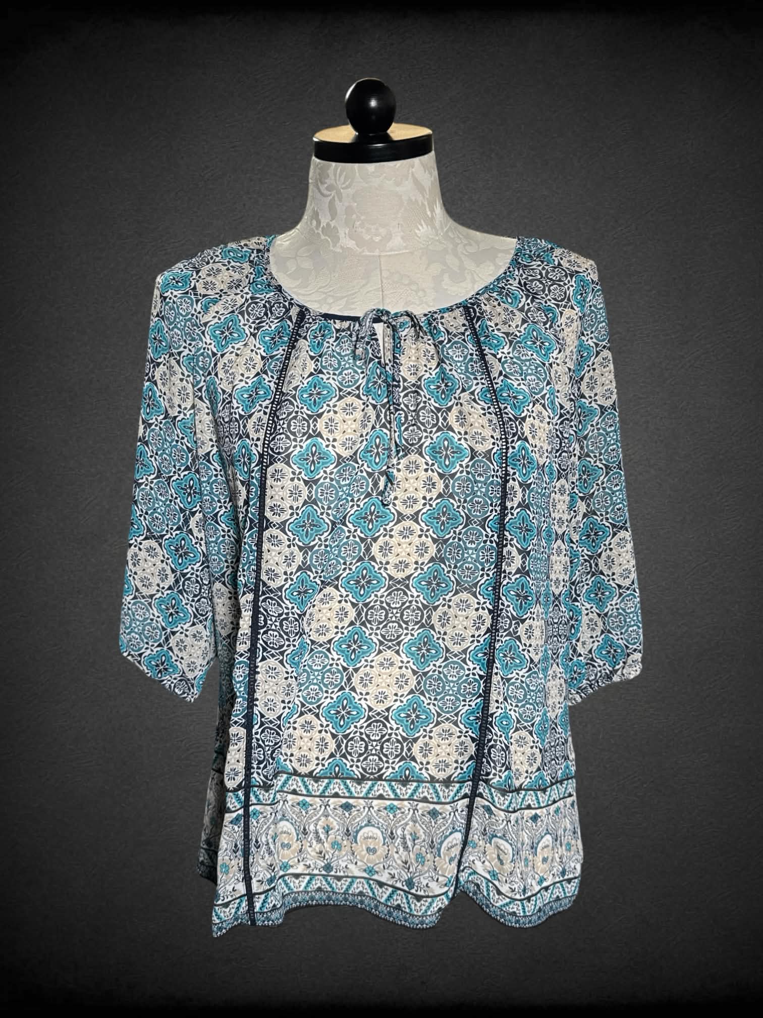 0X Croft & Barrow blue sheer three-quarter sleeve blouse with suzani pattern