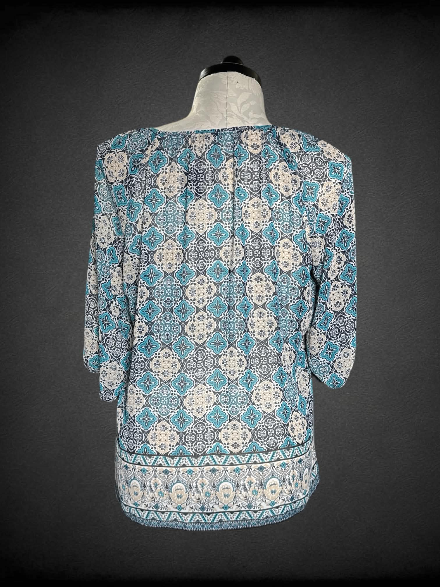 0X Croft & Barrow blue sheer three-quarter sleeve blouse with suzani pattern