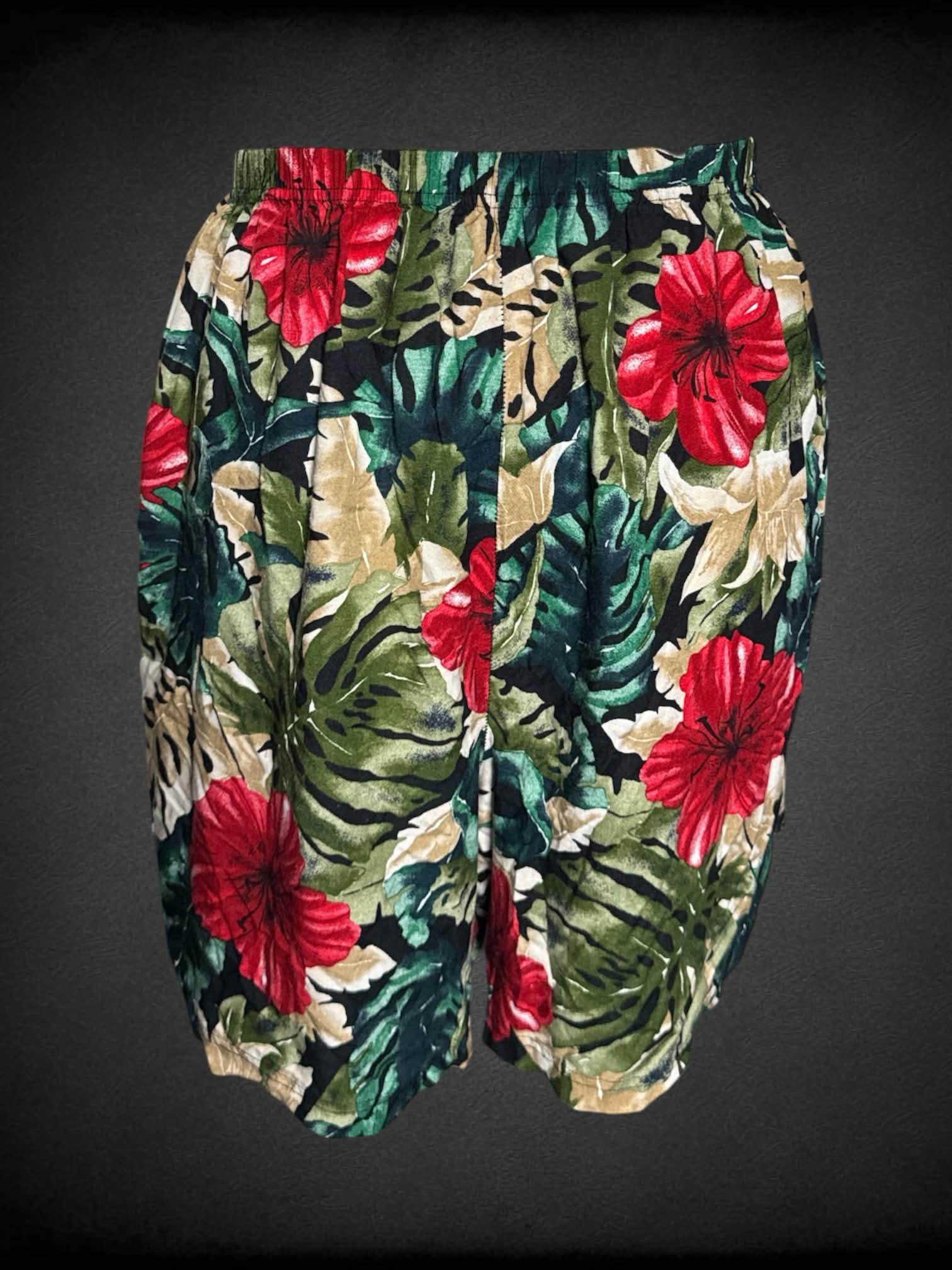 3X Separate Issue vintage green shorts with tropical nature pattern