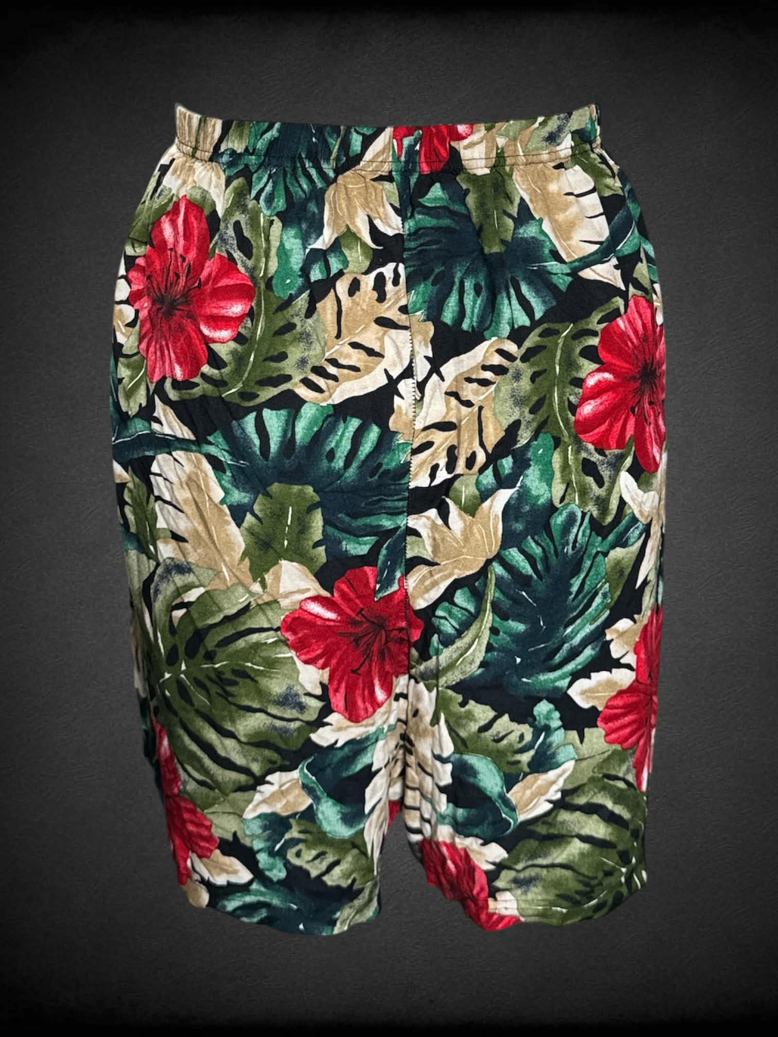 3X Separate Issue vintage green shorts with tropical nature pattern