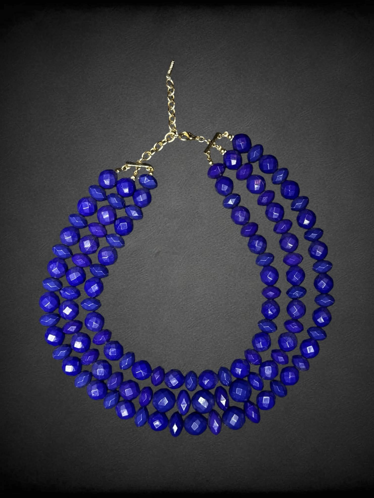 Layered blue beaded chunky necklace