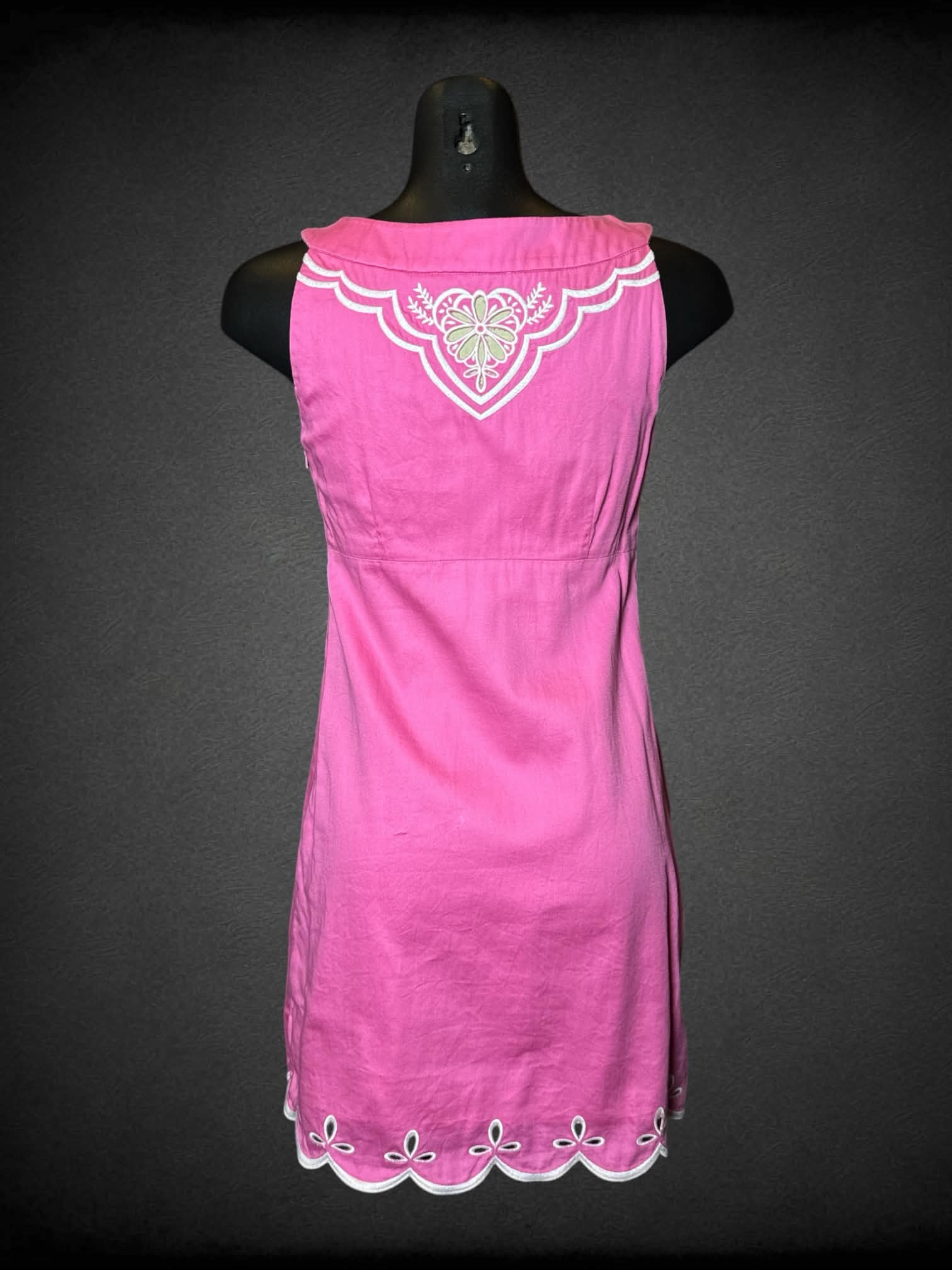 S Lilly Pulitzer pink dress with white embroidered design and zipper on side