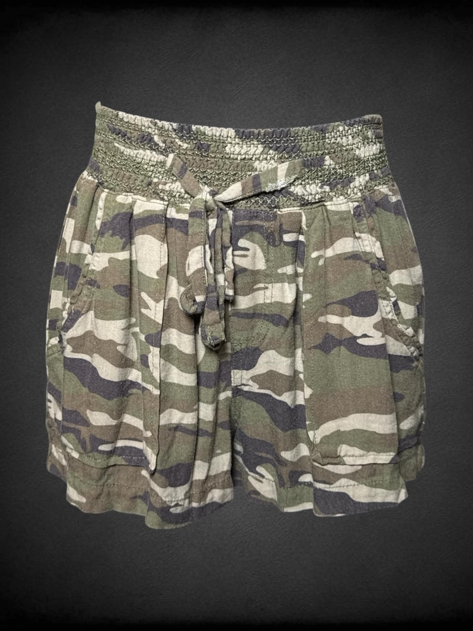 S CI Sono soft green camo shorts with adjustable tie on waist