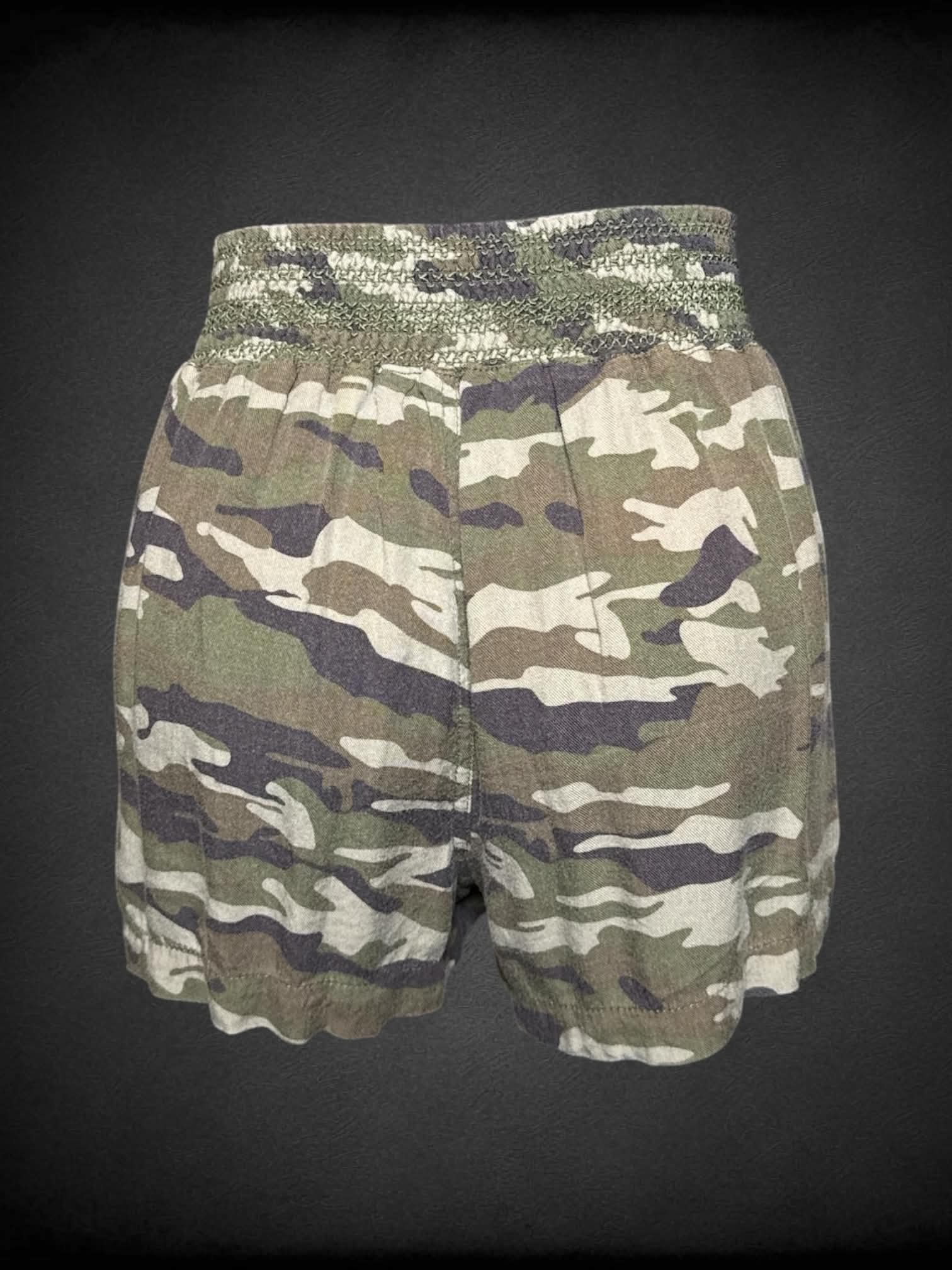 S CI Sono soft green camo shorts with adjustable tie on waist