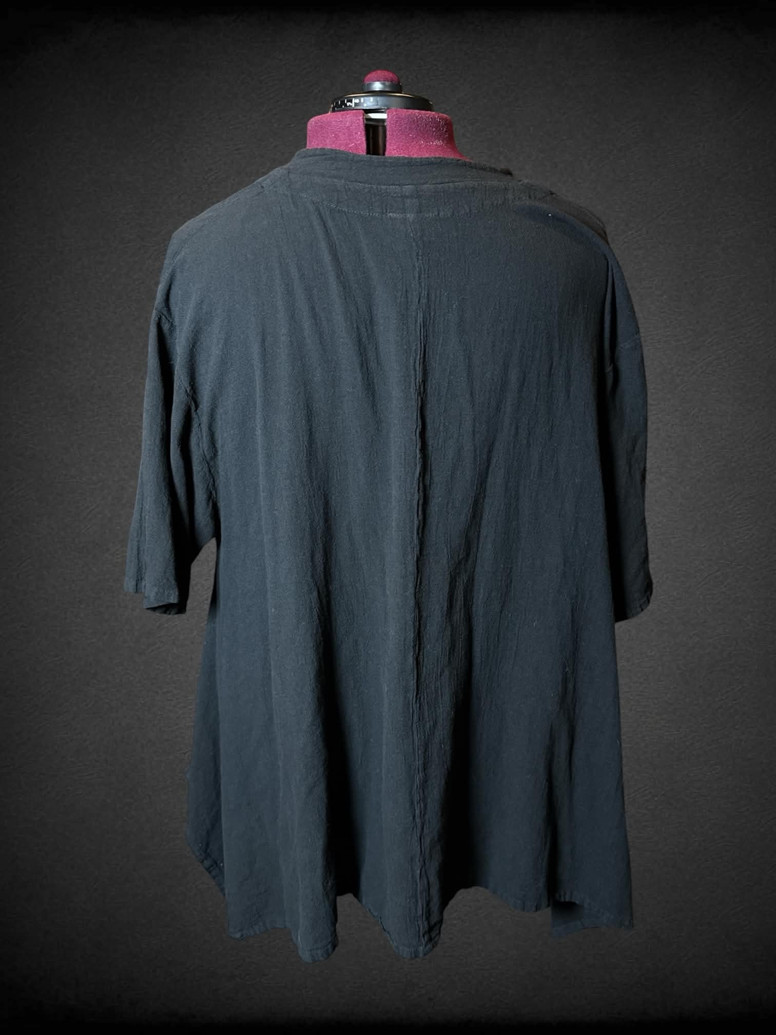 4X Oh My Gauze! black blouse with asymmetrical hem