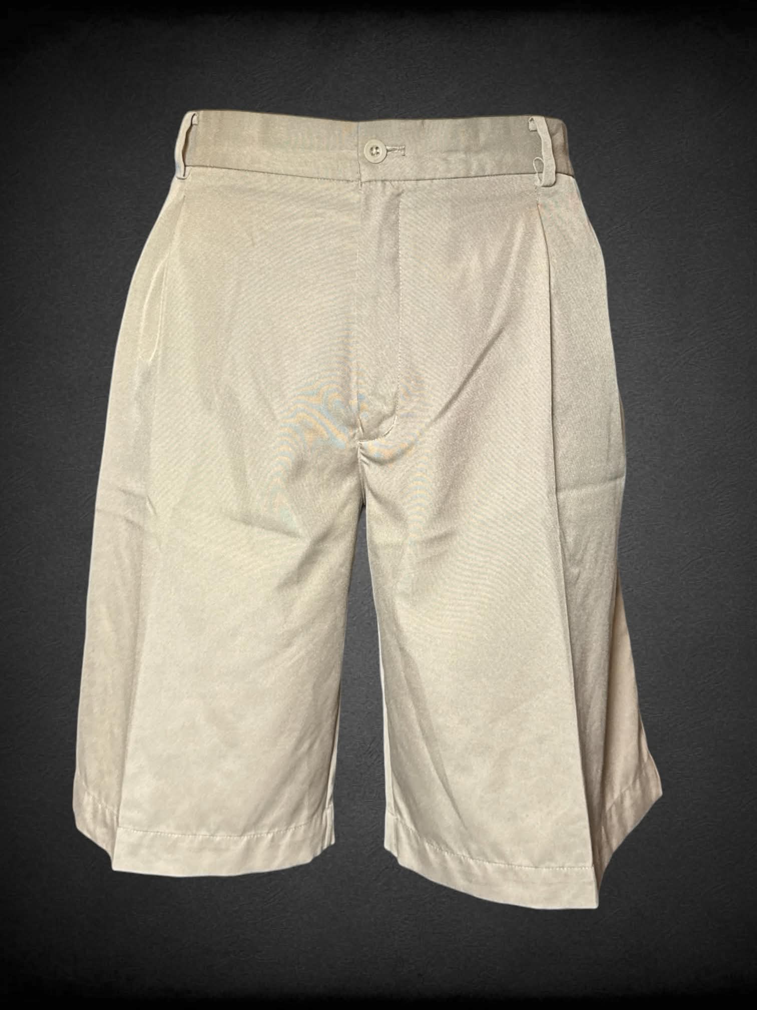 1X Nike khaki golf shorts