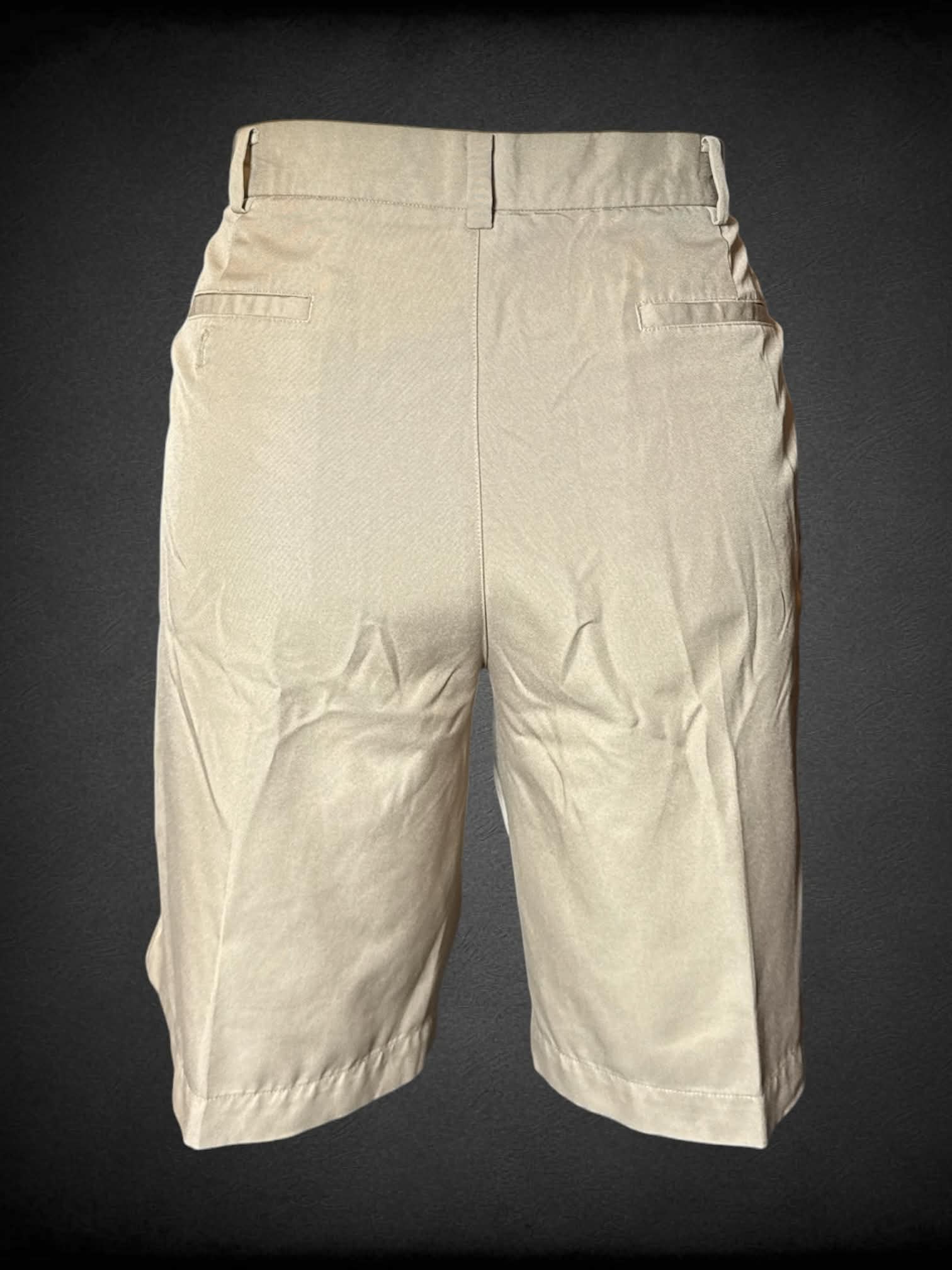 1X Nike khaki golf shorts