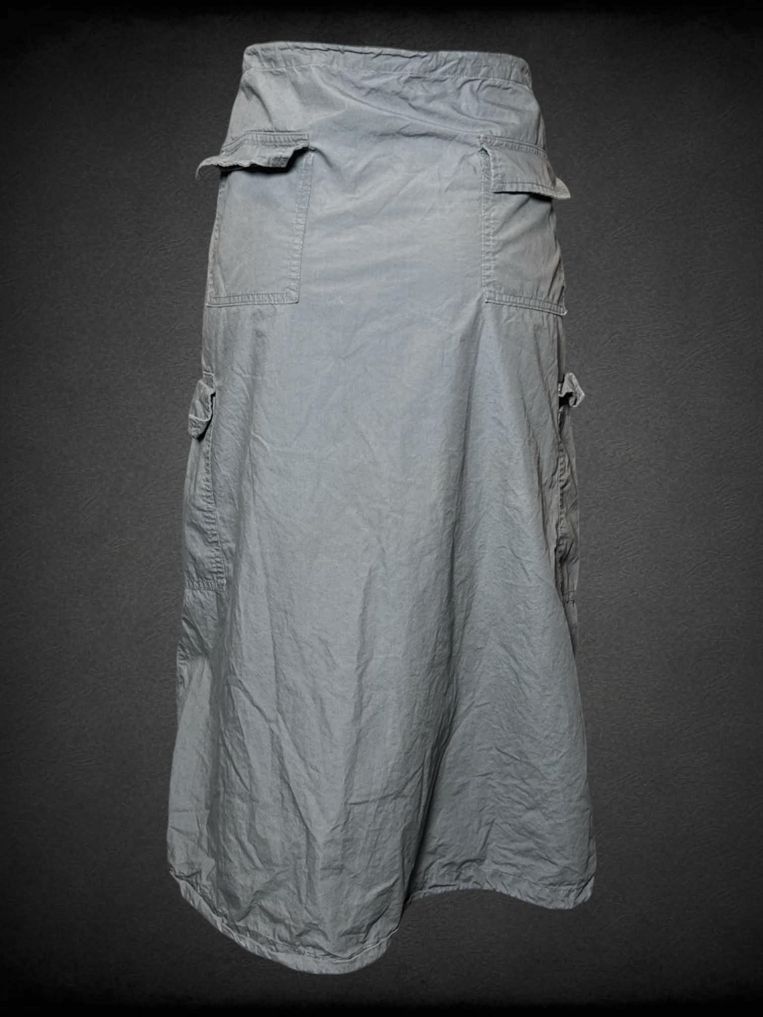 L Hunter & Brown grey cargo skirt with adjustable waist, and pocket