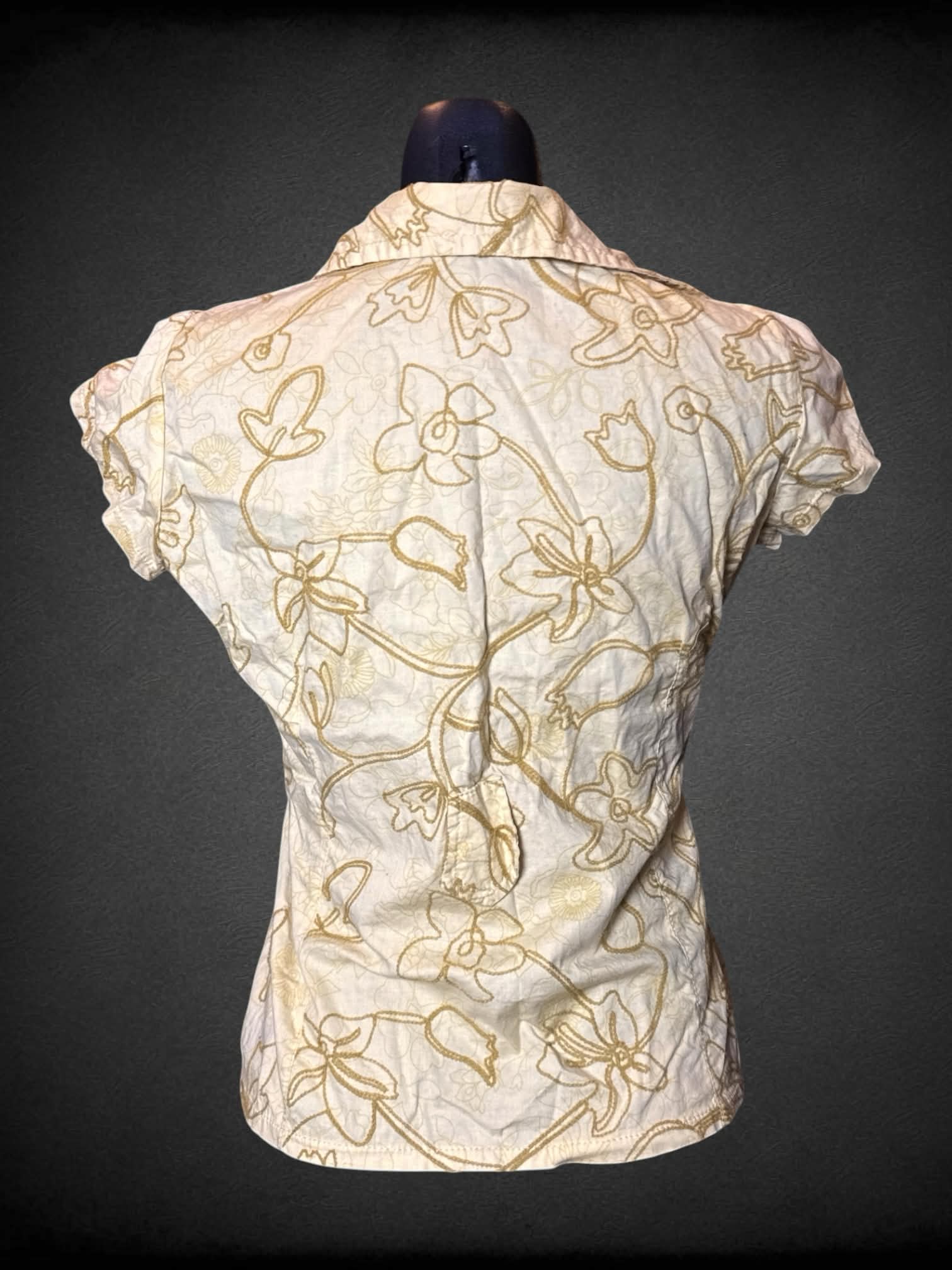 M Irreversible vintage yellow button-up top with embroidered floral pattern, and faux pockets on front