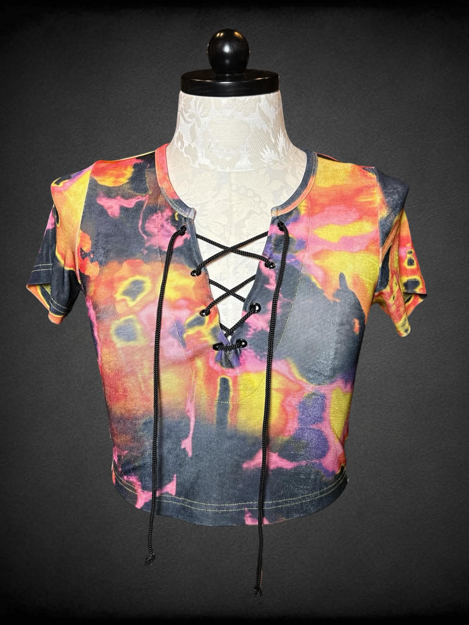 XL Hot Lava black crop top with heatvision pattern, and lace up front