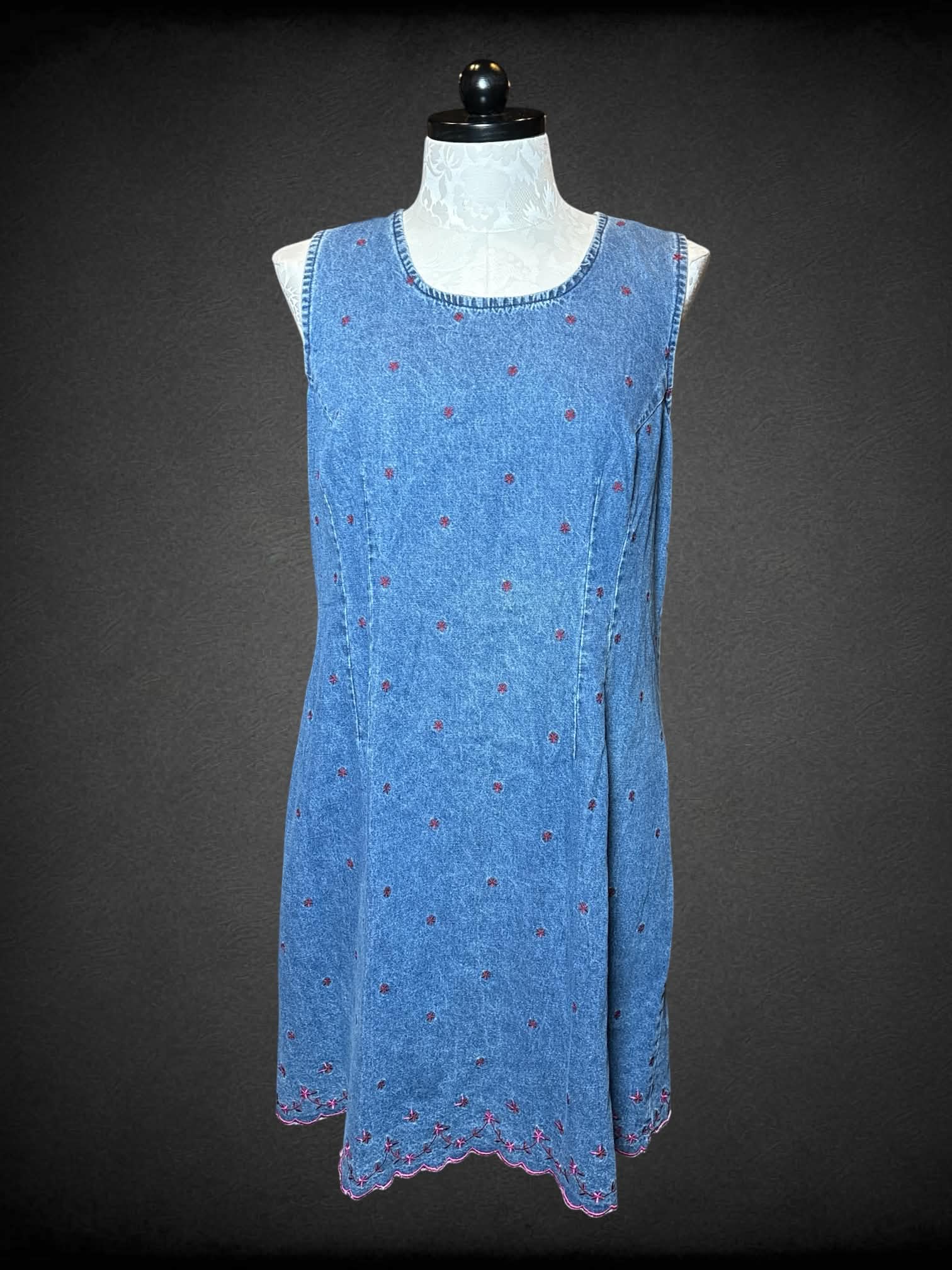 1X Eric Charles vintage denim dress with red embroidered flower pattern, and zipper on back
