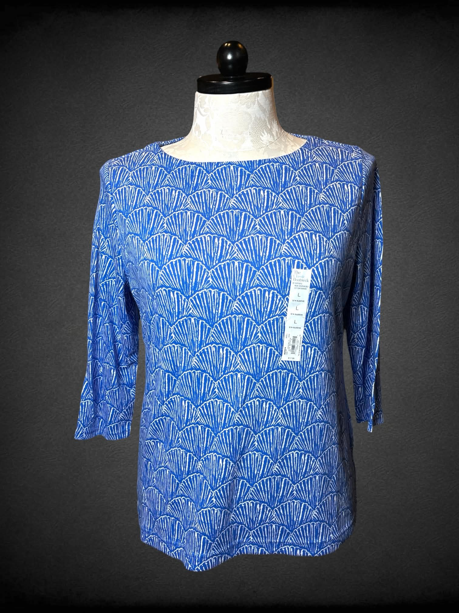 XL Croft & Borrow NWT blue three-quarter sleeve shirt with white clamshell pattern