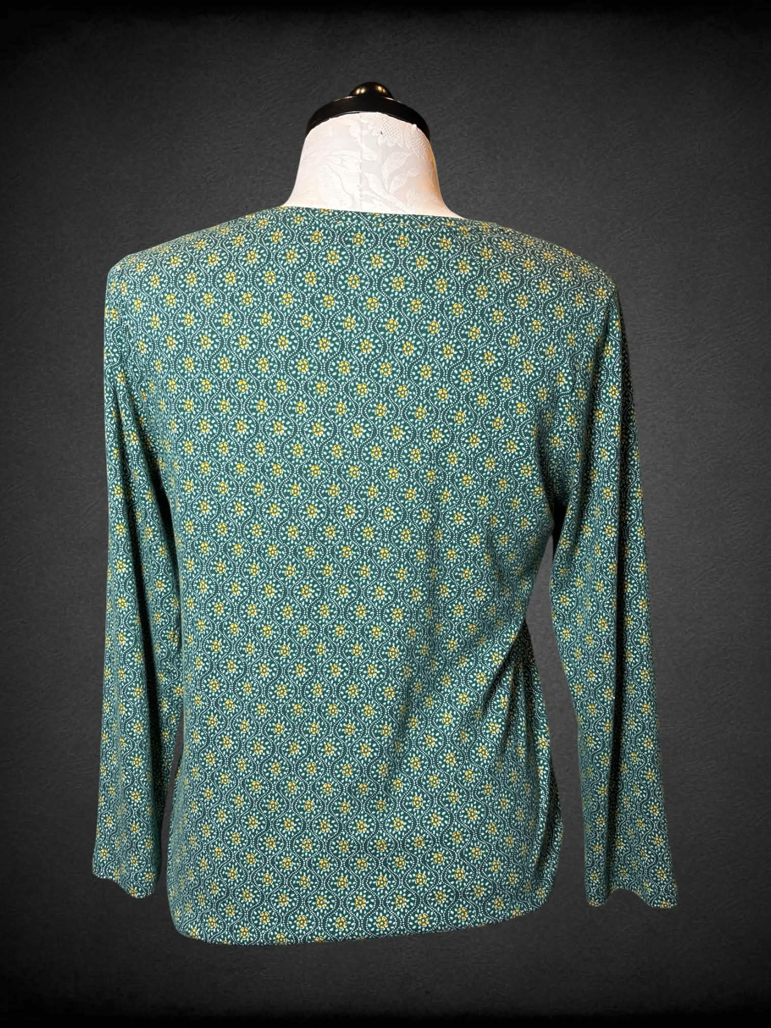 0X Croft & Borrow green long-sleeve shirt with yellow flower pattern