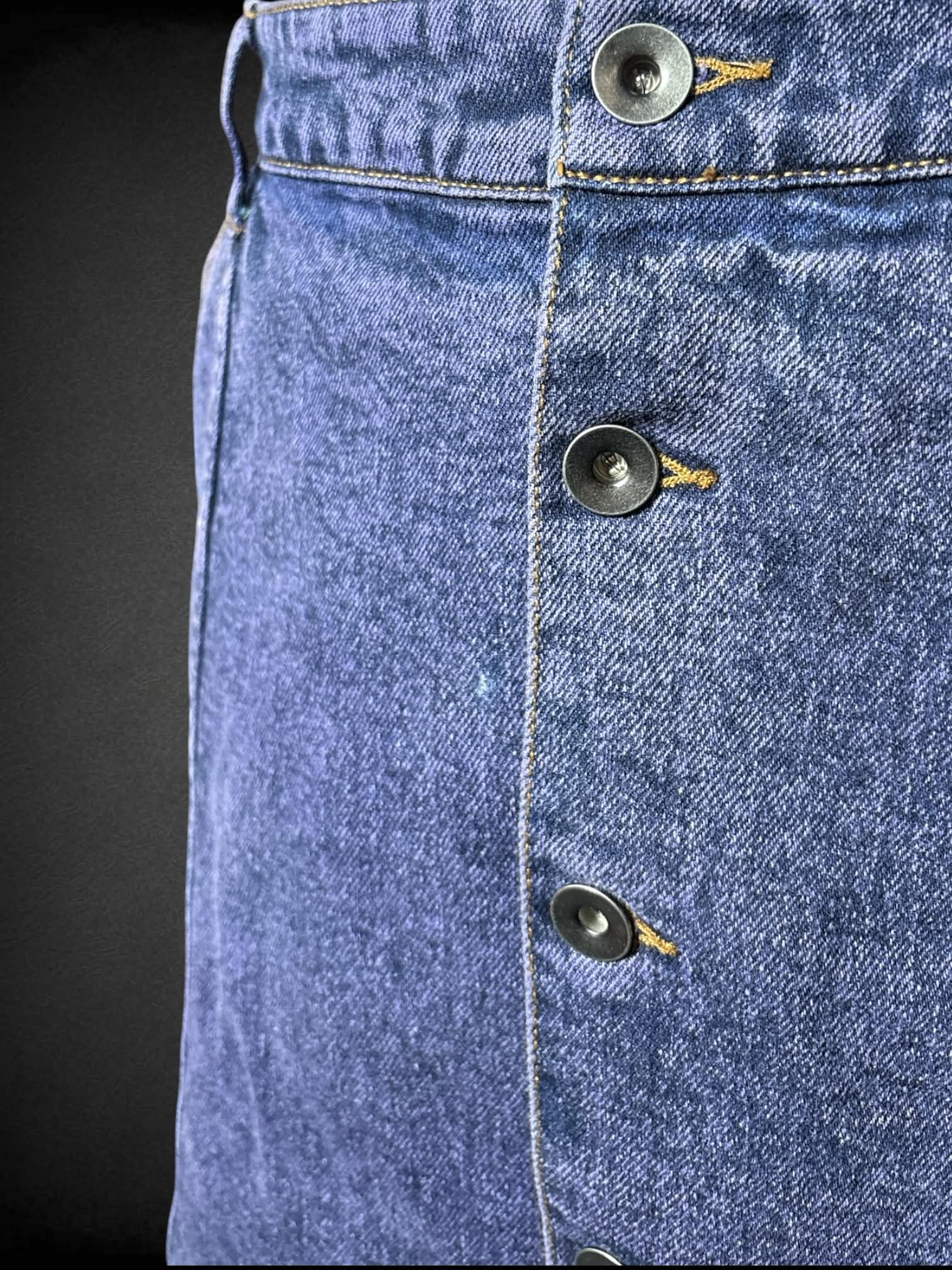 0X Hot Topic purple denim skirt with buttons on front