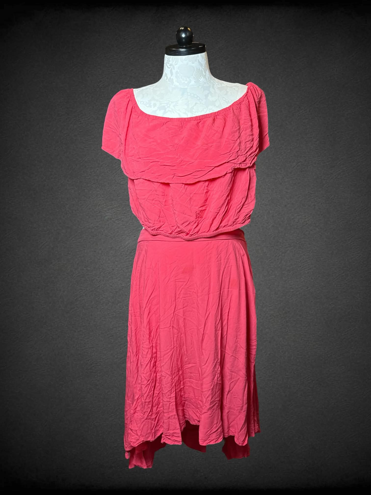 2X Torrid pink two-piece set with layered top and high-low skirt