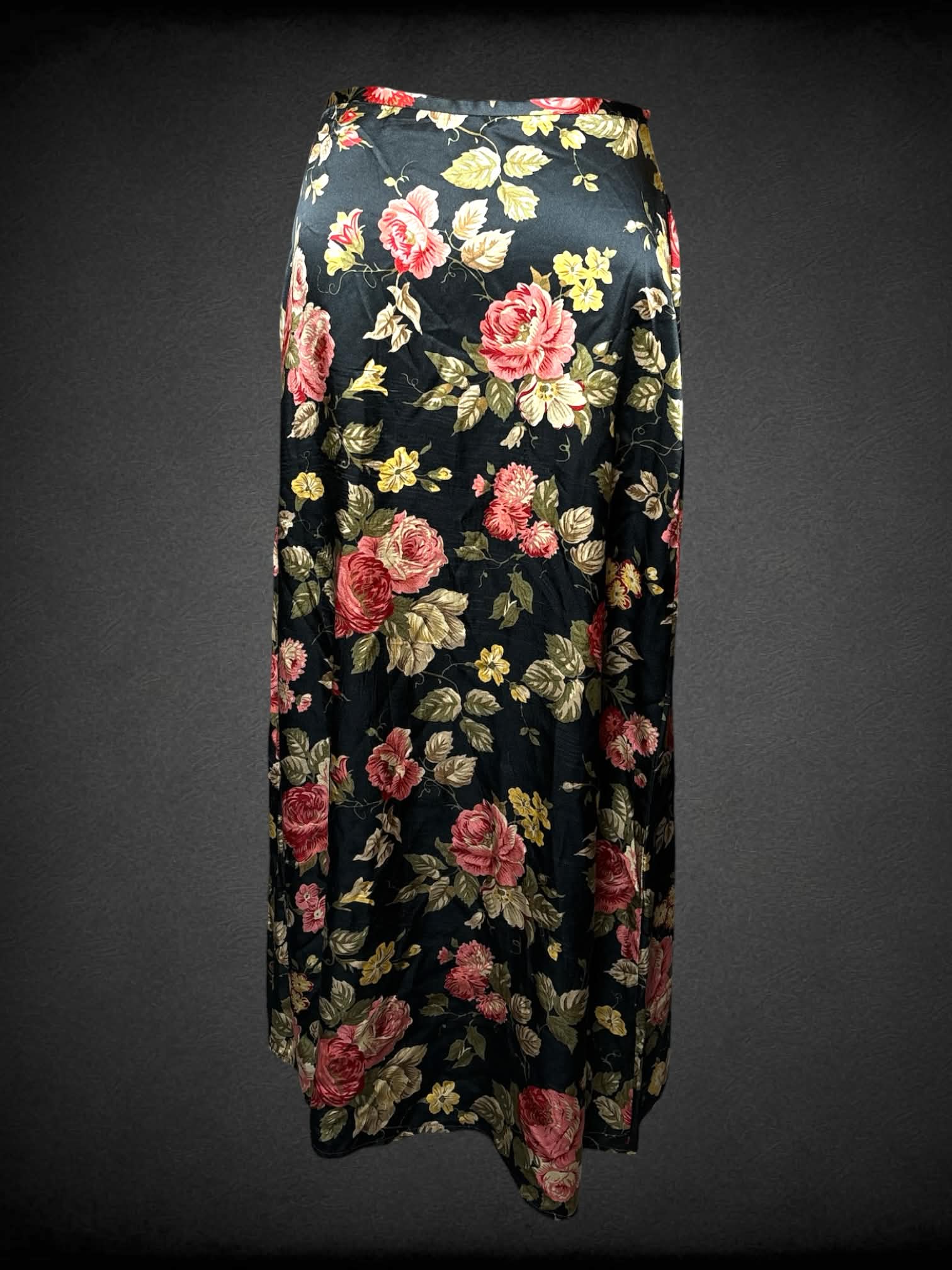 S Limited American vintage black silk skirt with floral pattern, and zipper with button on side
