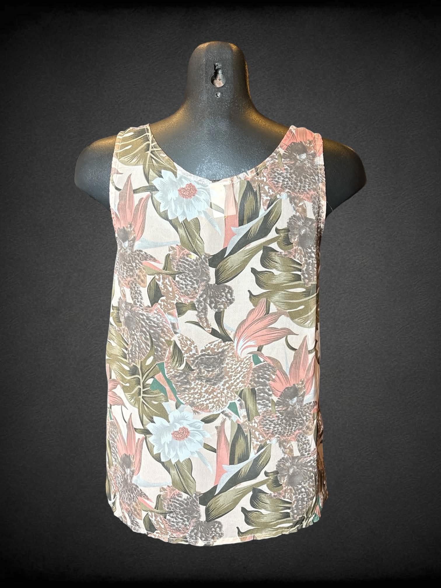 S Vera Moda pink sheer blouse with floral pattern, and decorative buttons