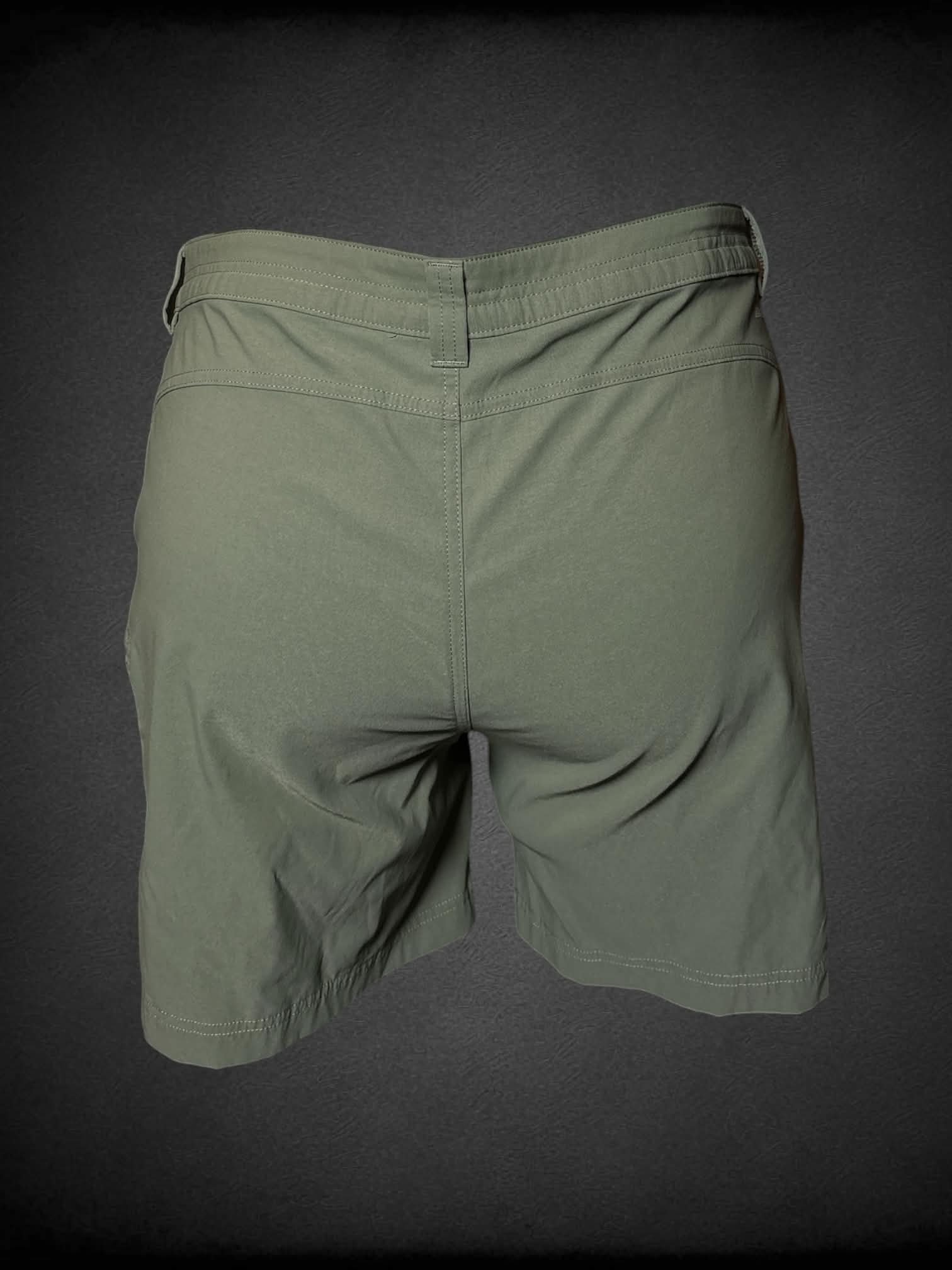 XL Eddie Bauer olive green shorts with zipper pocket on side
