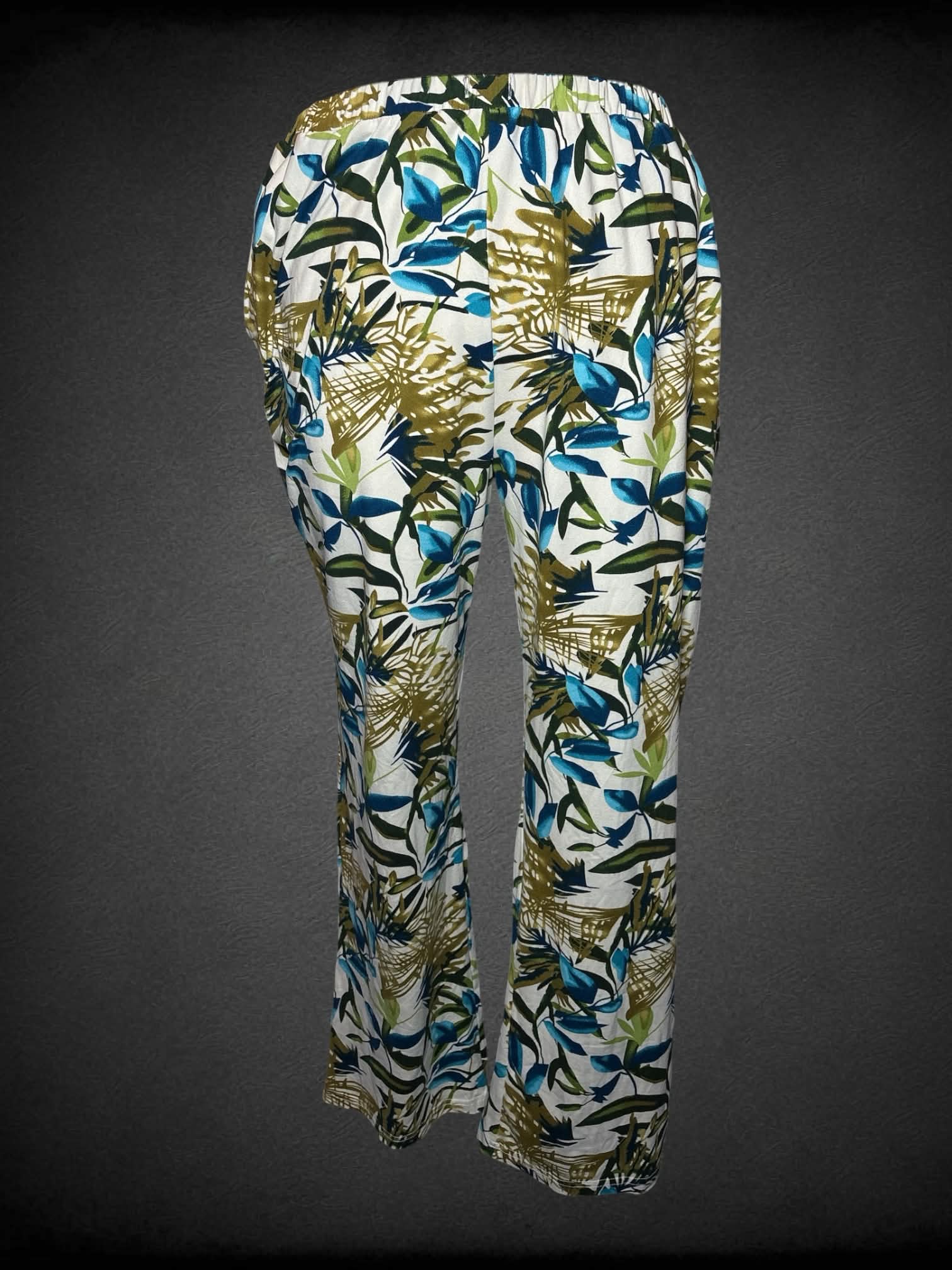 3X CW Classics soft white pants with blue & green nature pattern, pockets and stretch waist