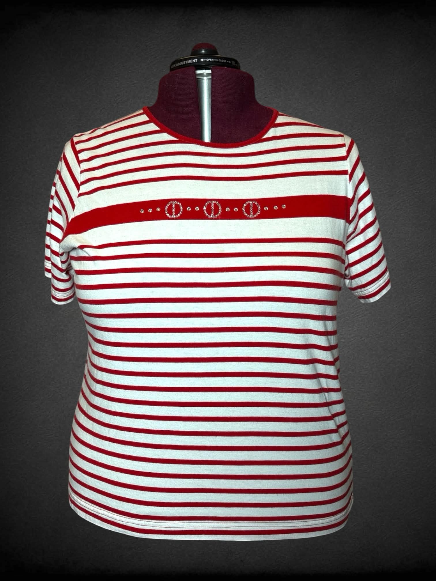 2X Cathy Daniel’s red & white striped t shirt with bedazzled design on front
