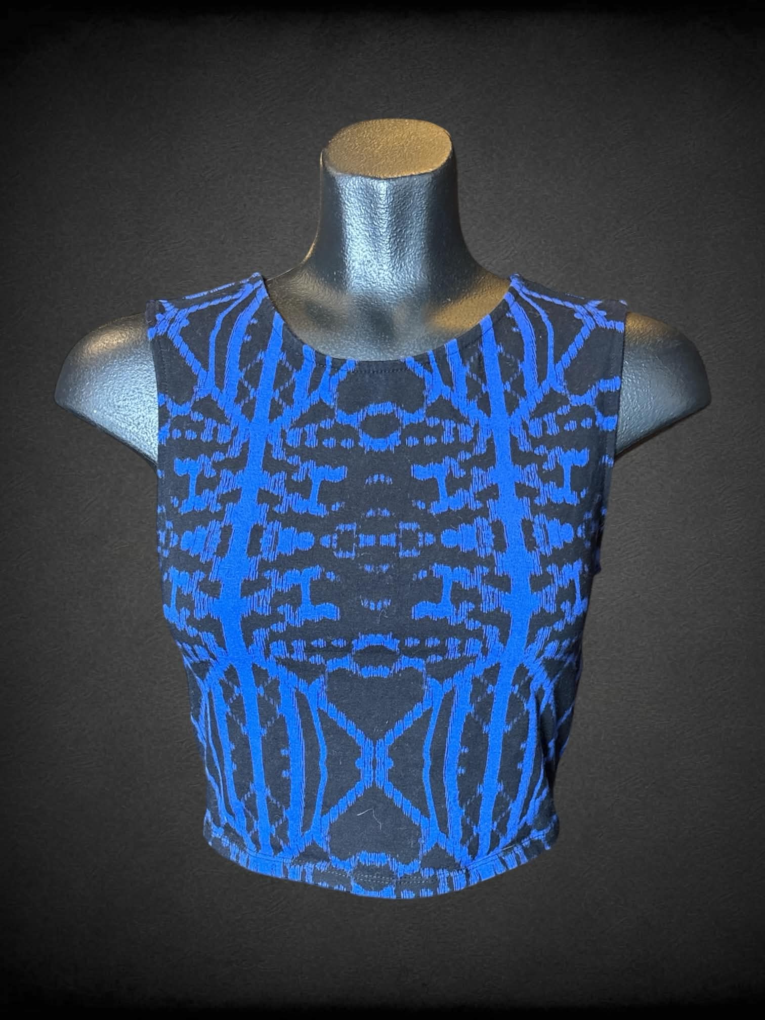 S Express blue & black cropped tank top with abstract pattern