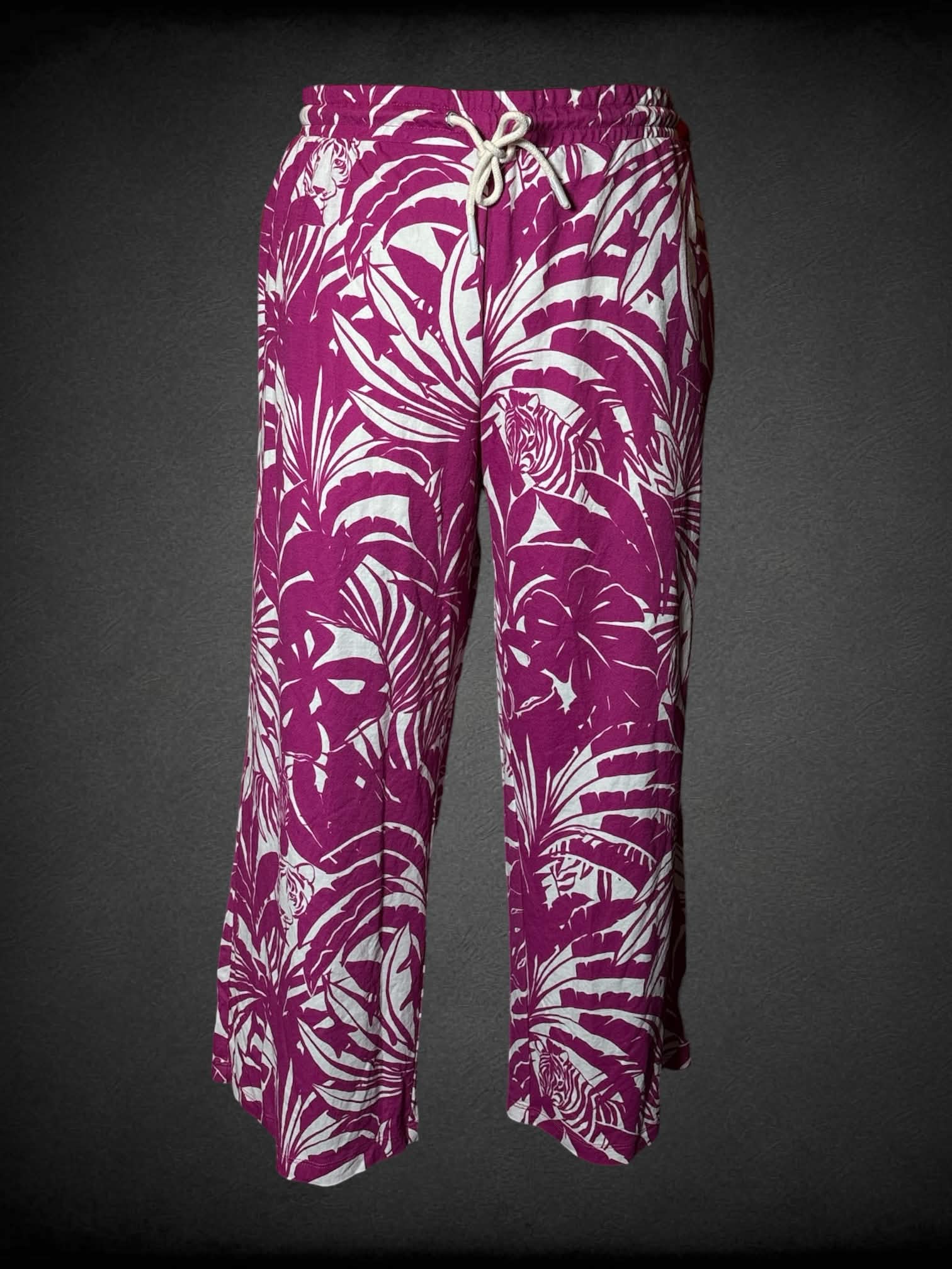 2X Belle soft pink pants with jungle animal & nature pattern, pockets, and stretch waist