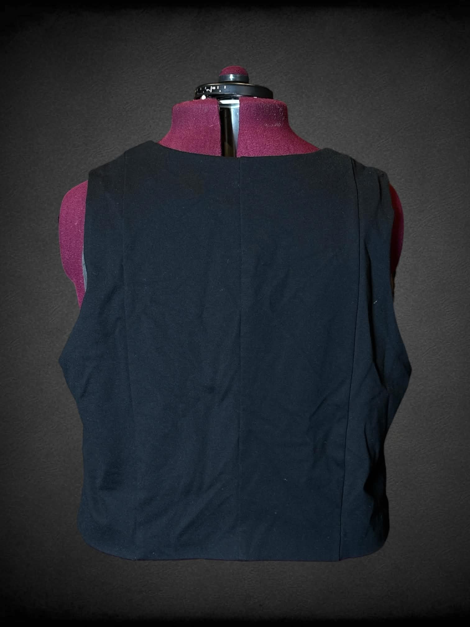 3X Torrid black button-up vest with faux pockets