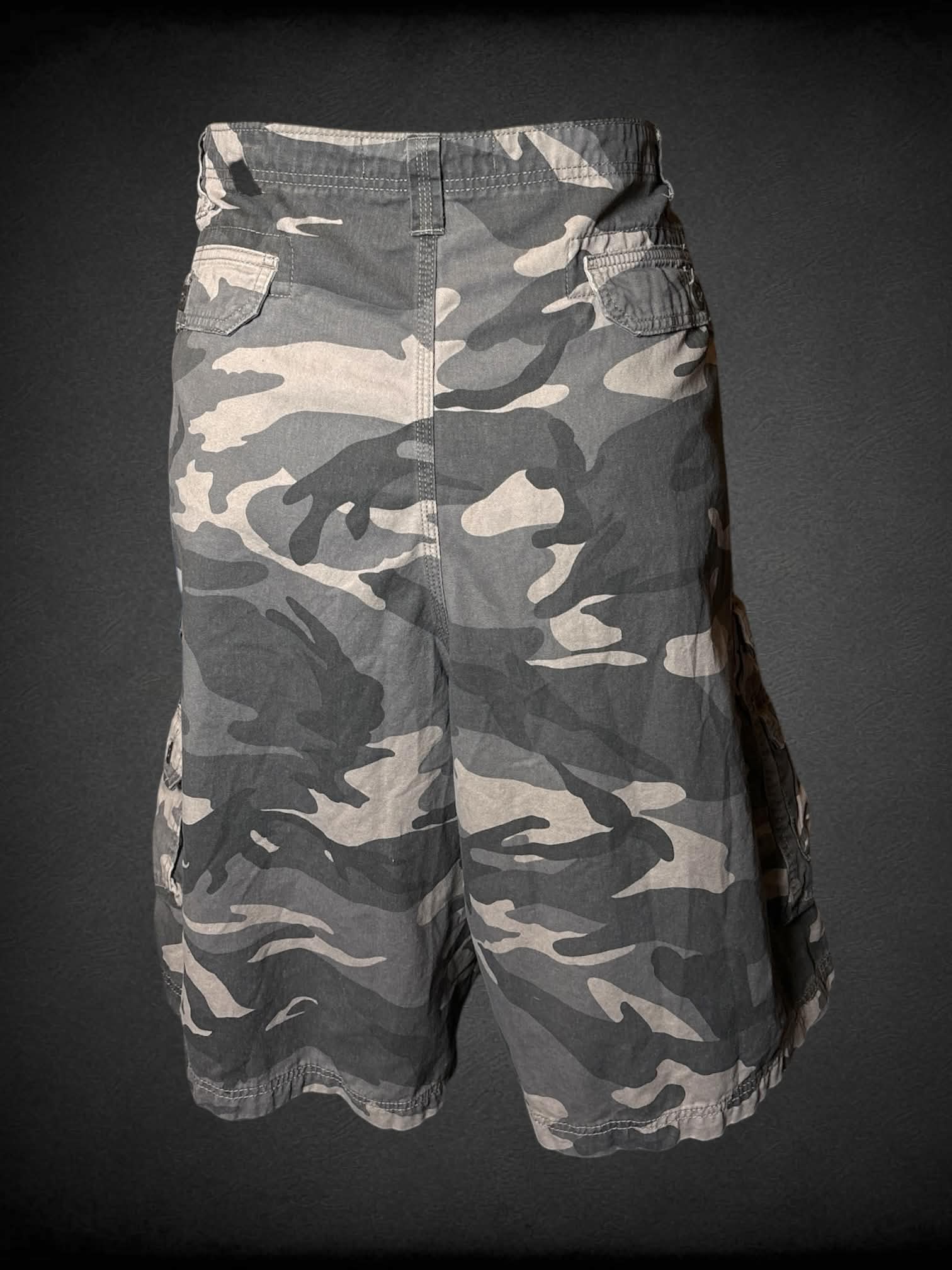 4X Lee green camo cargo shorts