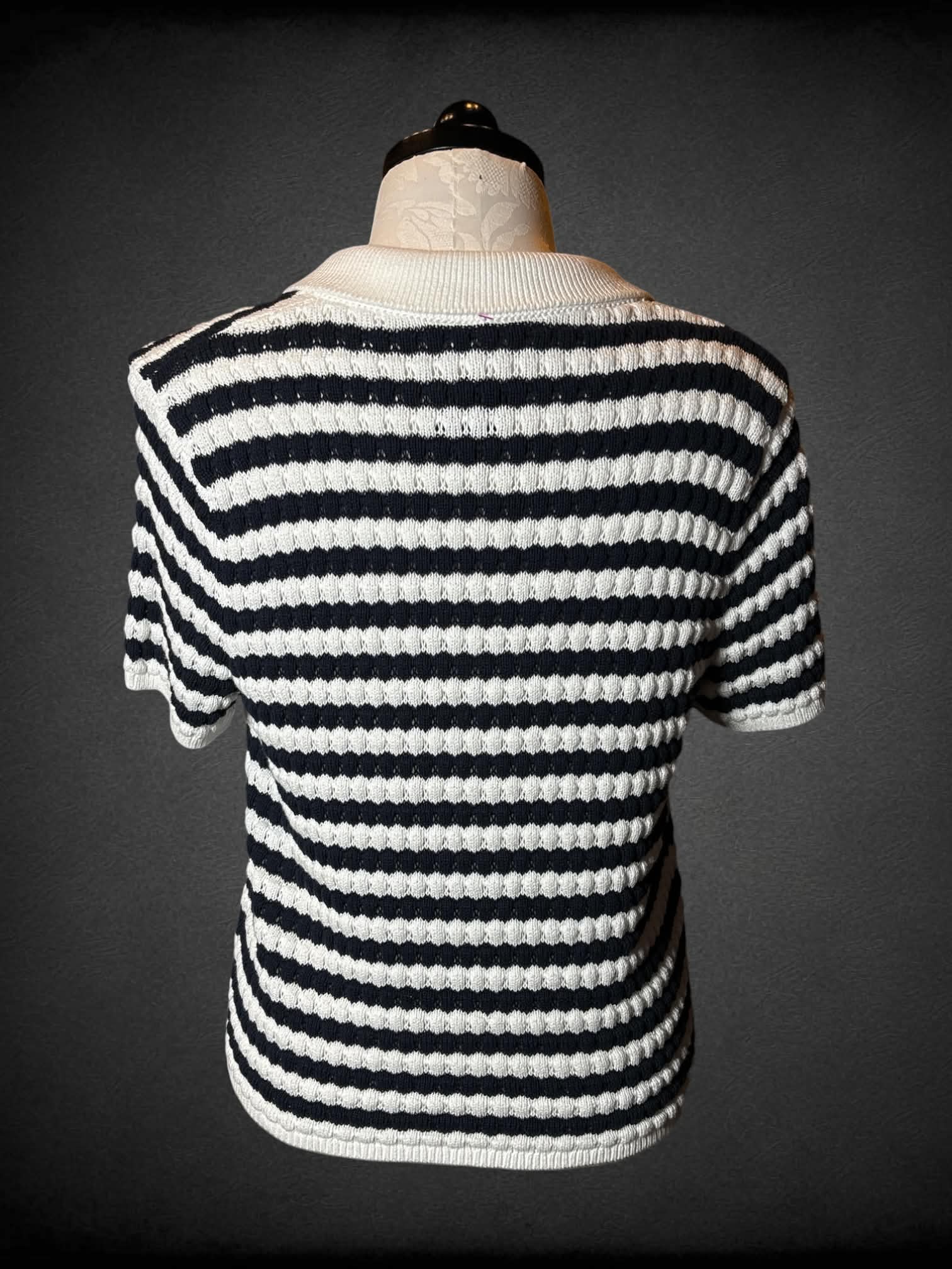 XL Old Navy white & navy striped knit button-up top
