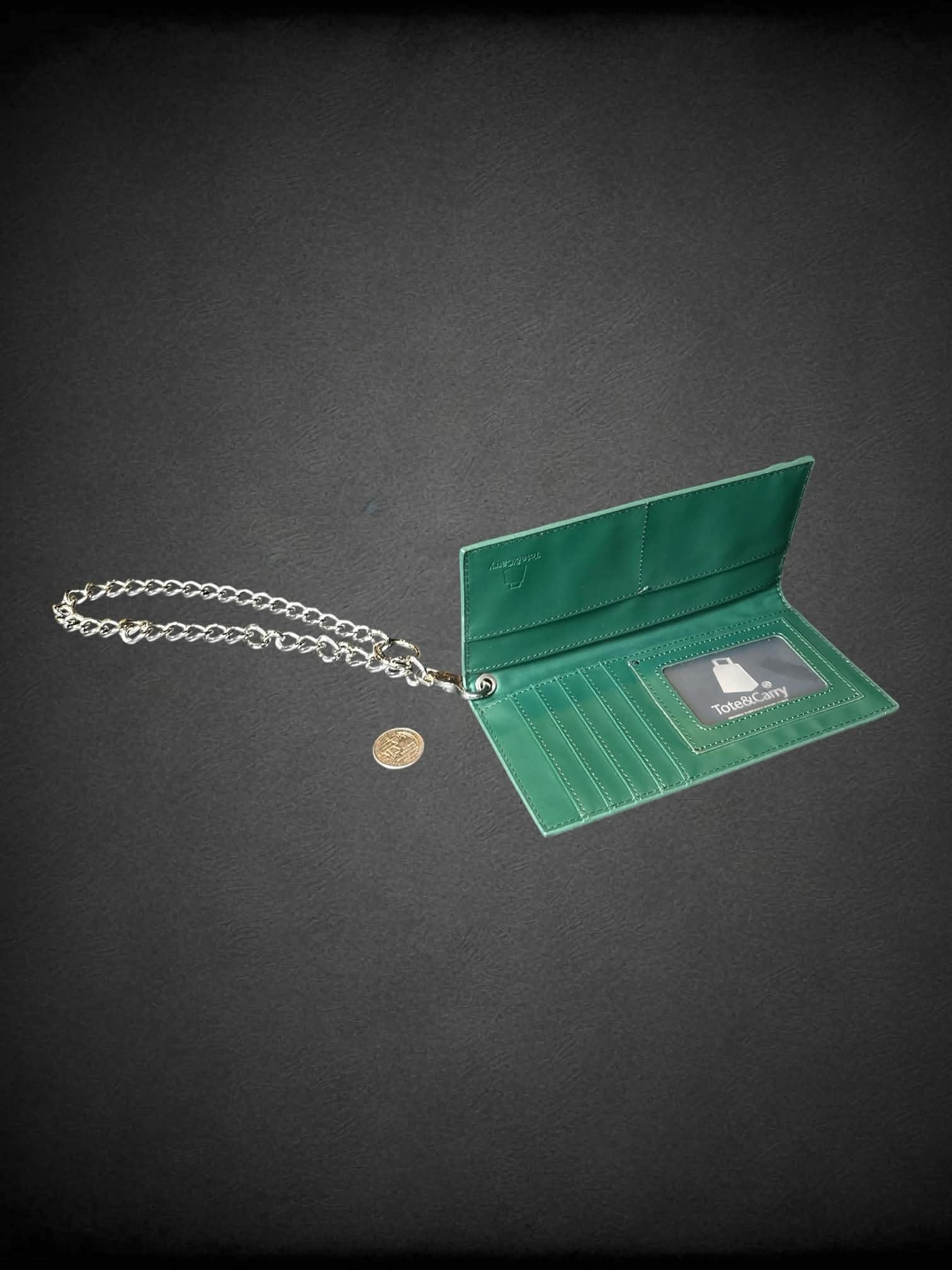 Tote & Carry green wallet on chain with alligator-like detailing