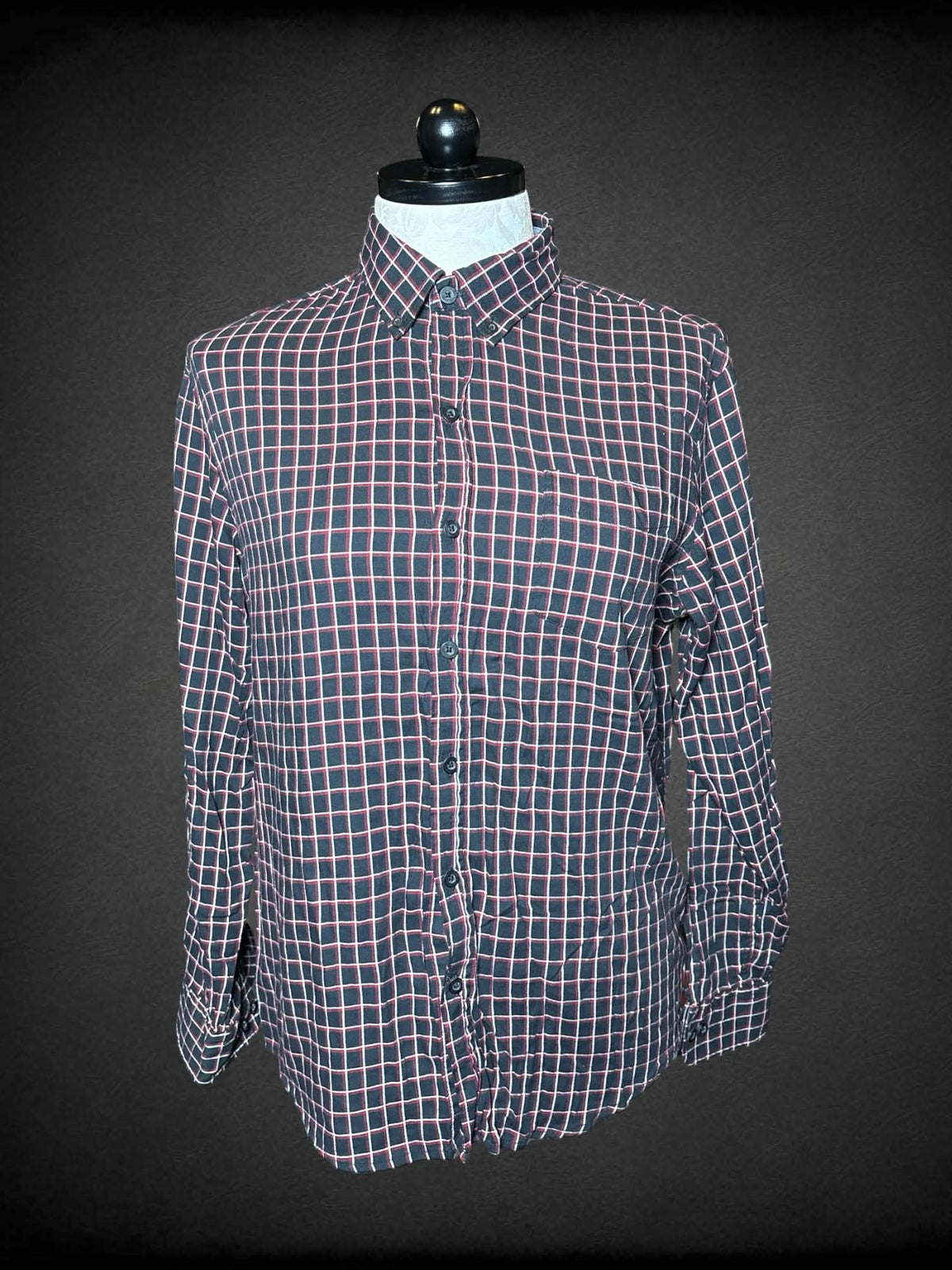 1X Land’s End black & red plaid button-down shirt