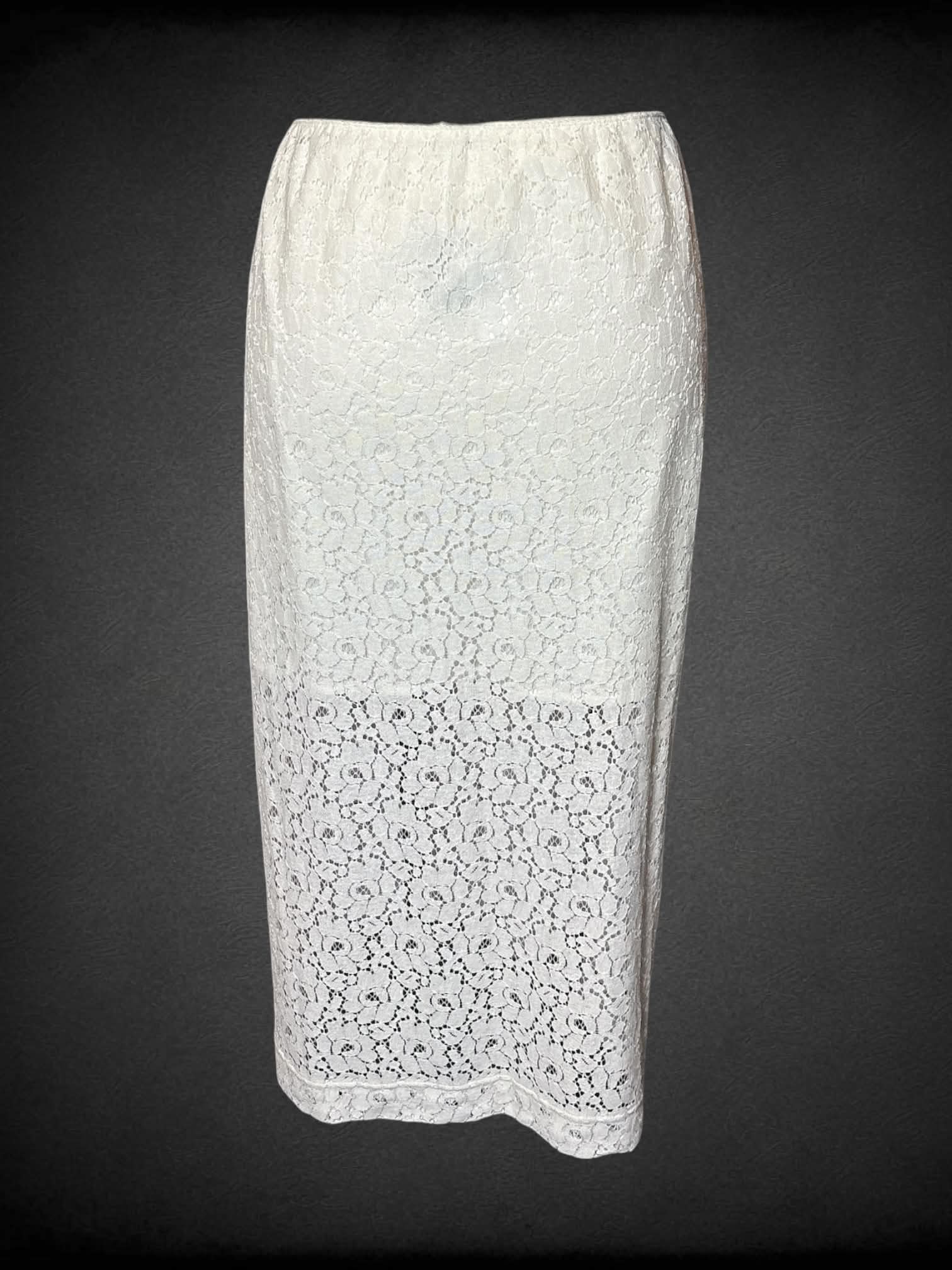 3X Old Navy NWT white layered skirt with lace outer-layer