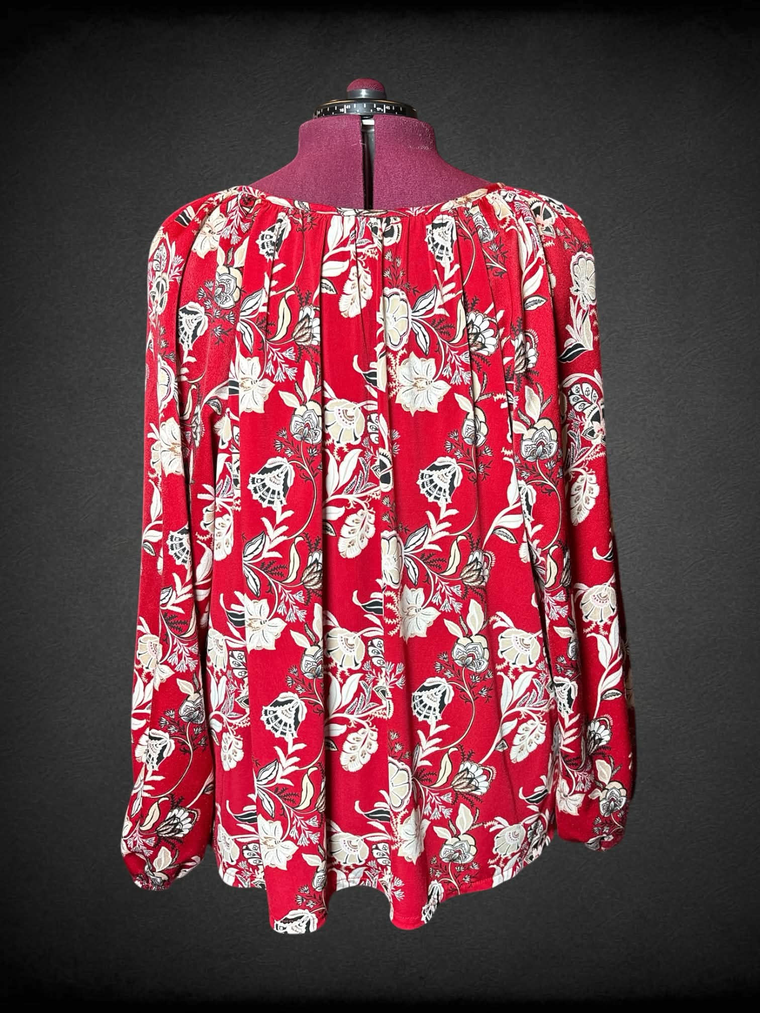 4X Lane Bryant red long-sleeve blouse with ornamental floral pattern
