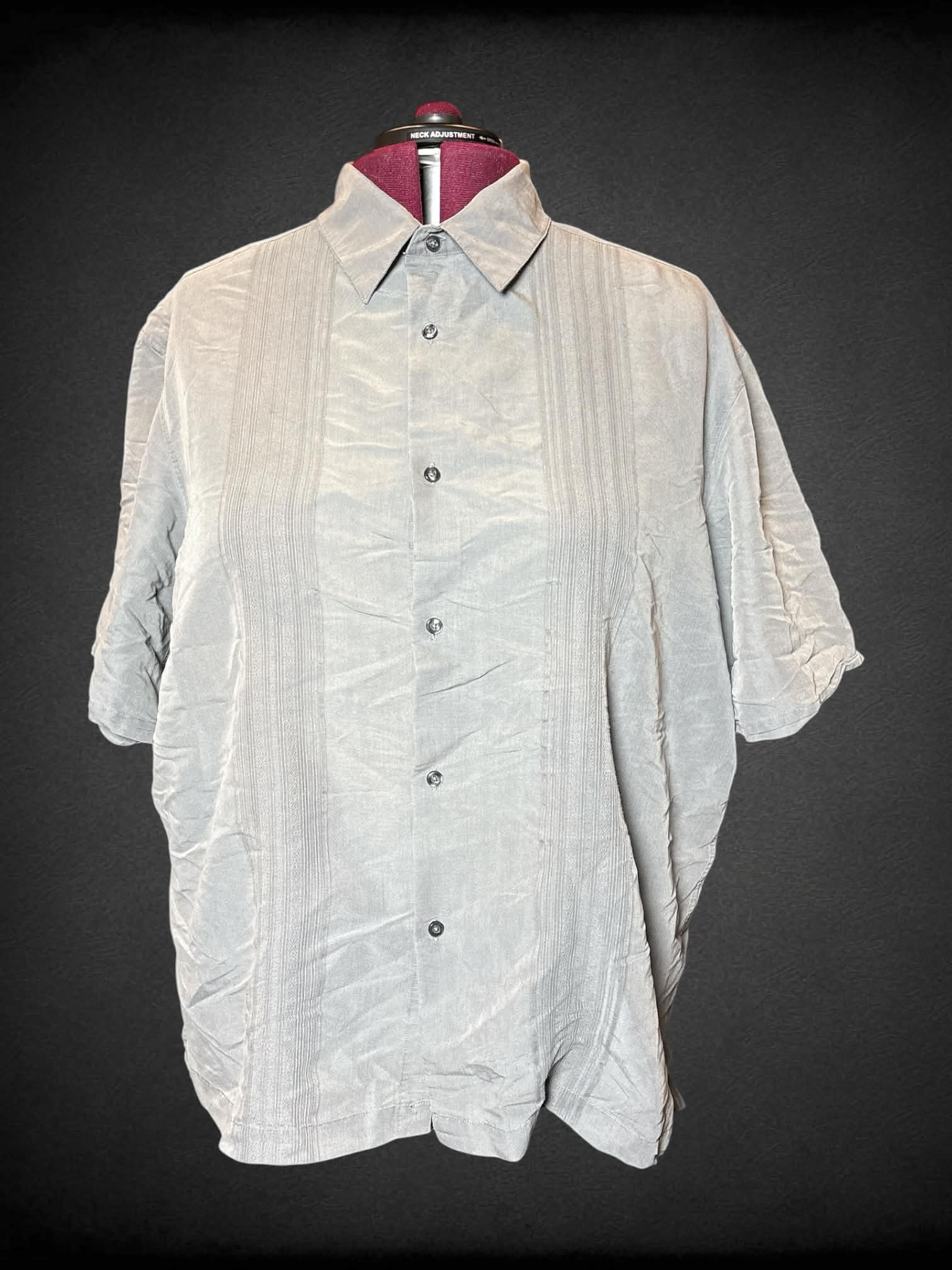 3X Liz Claiborne grey button-up shirt with sewn detailing on front