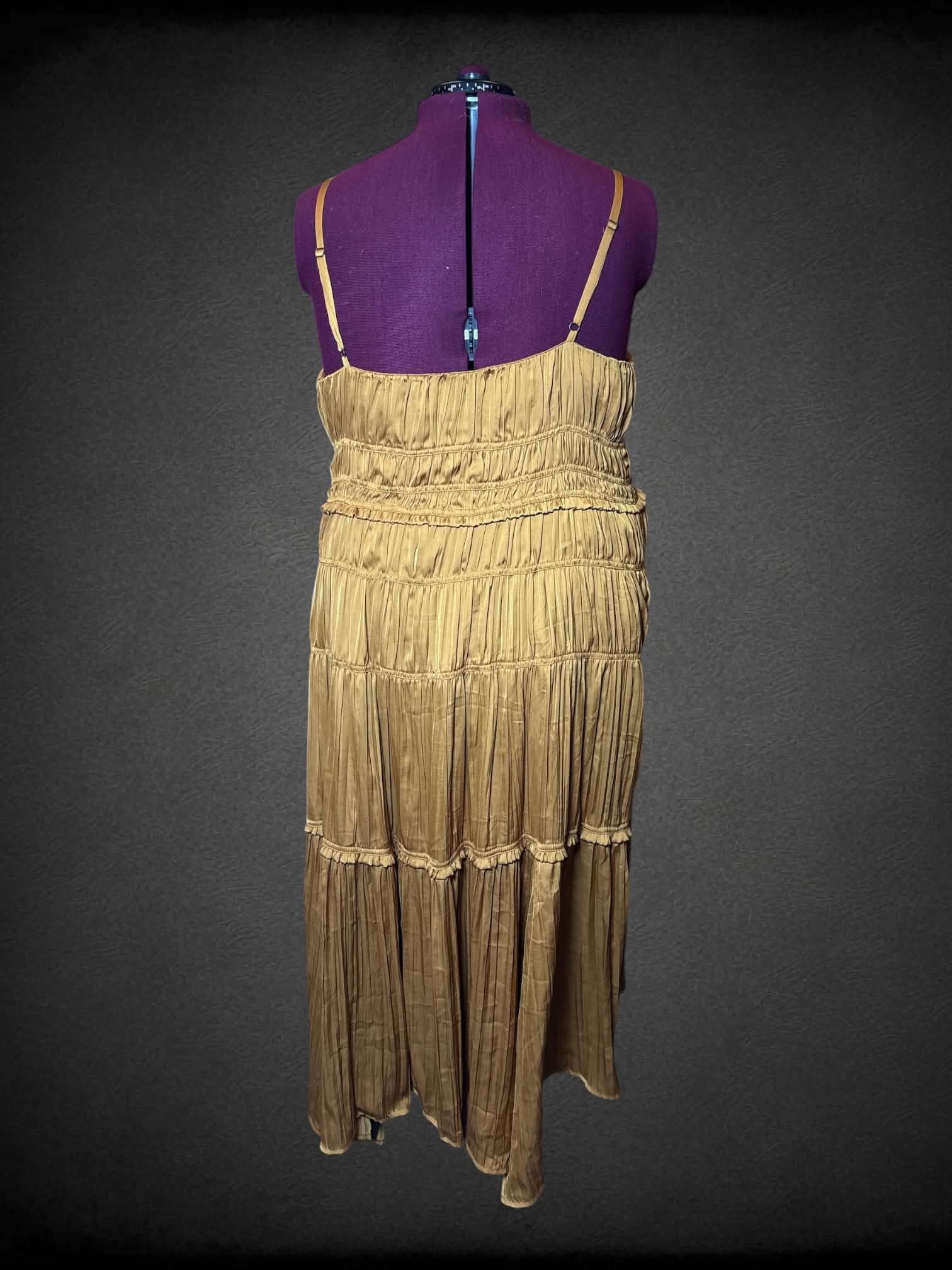 2X Anthropologie honey brown pleated dress with tiered skirt, zipper on side, and adjustable straps