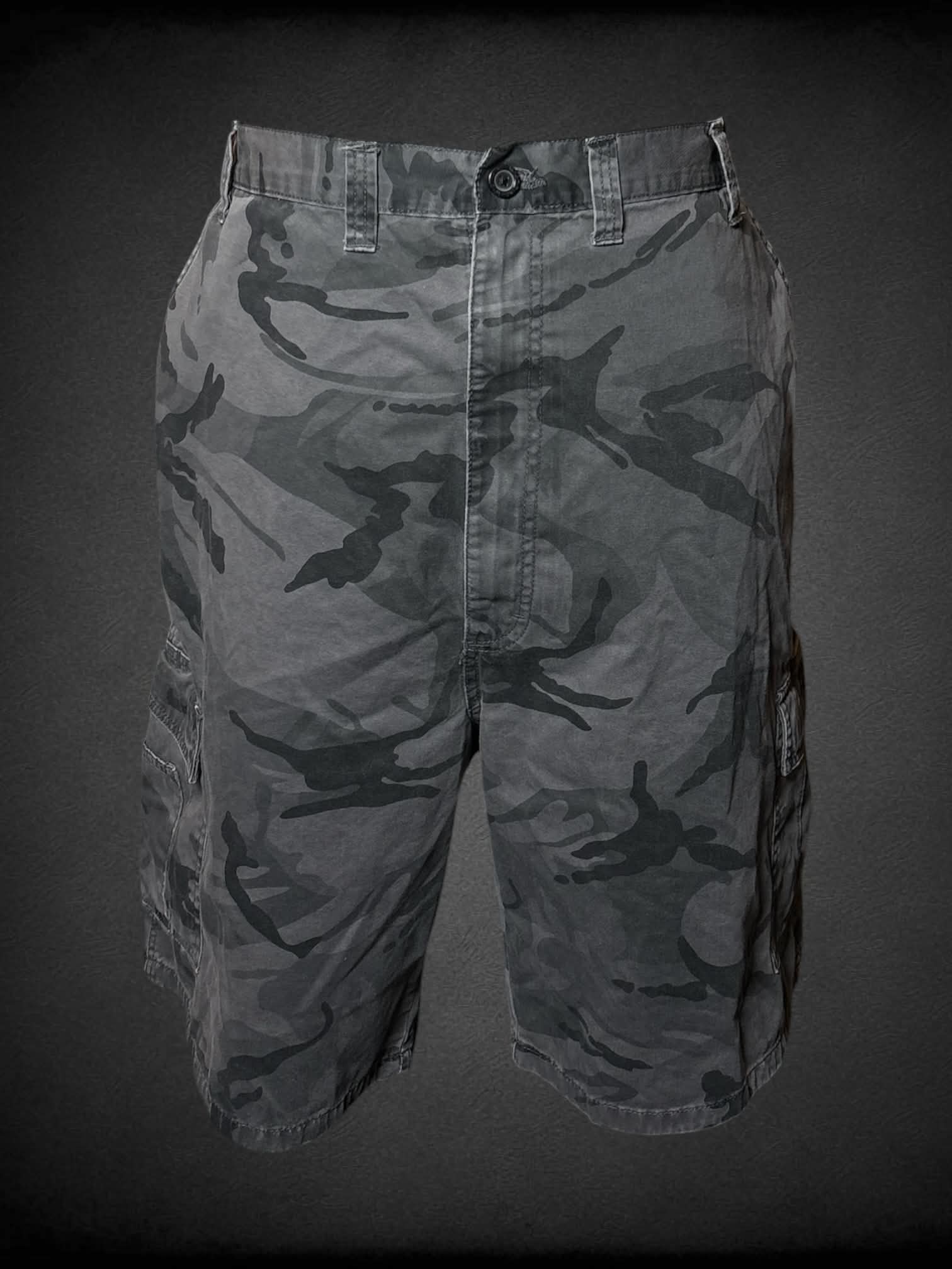 2X Wrangler grey camo cargo shorts