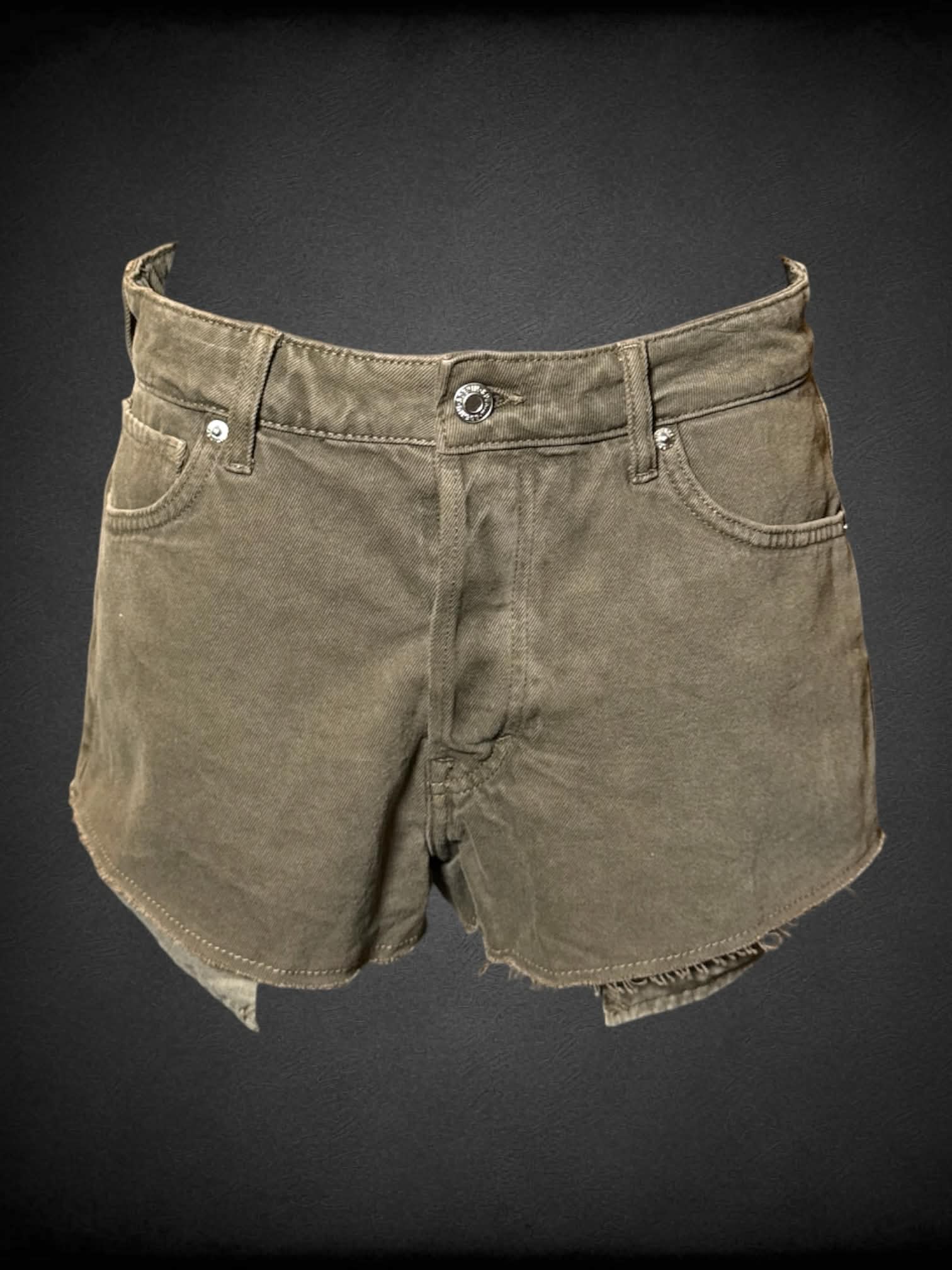 M H&M NWT brown high-waisted shorts with distressed hem