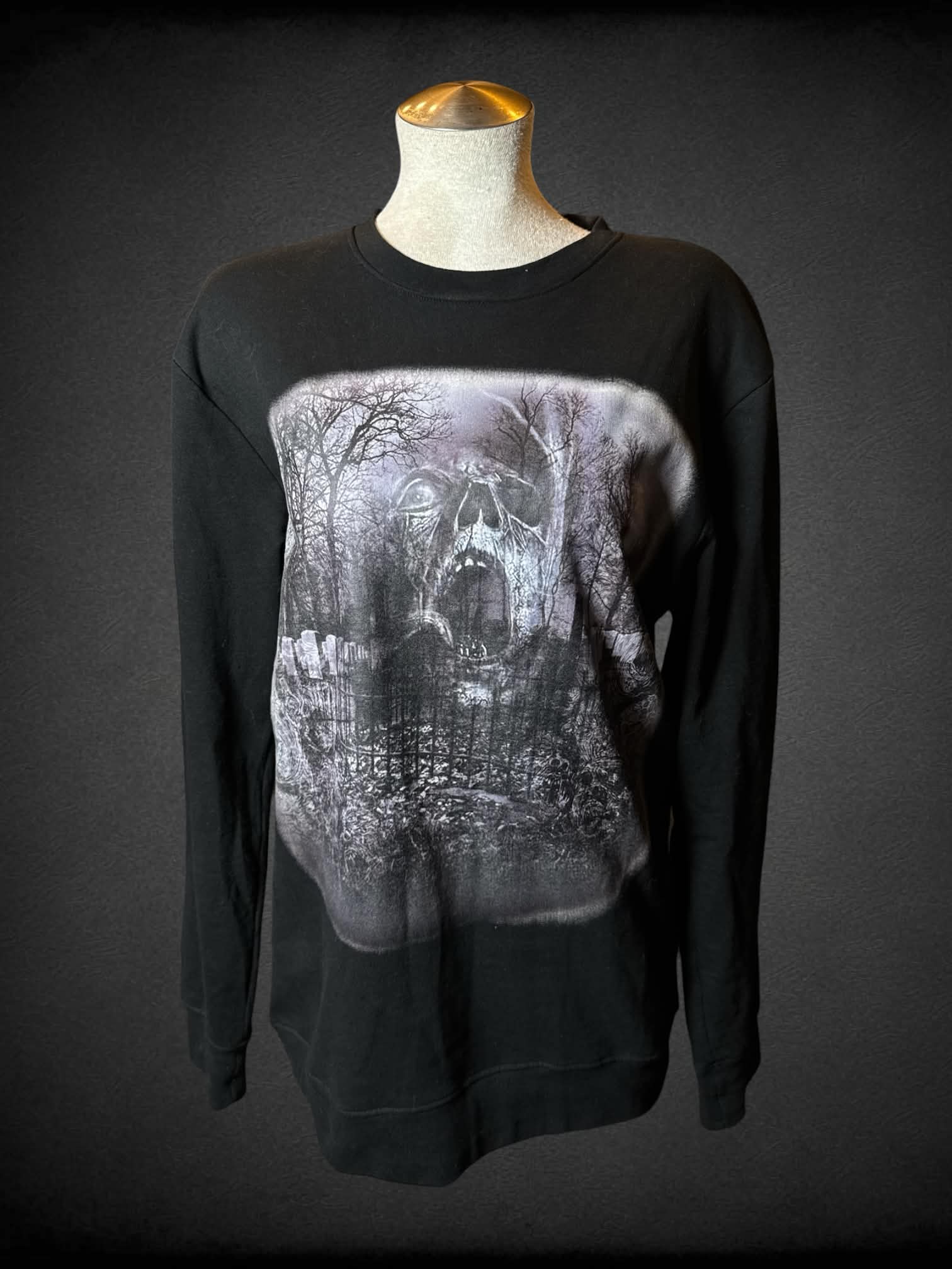 L Hot Topic black crewneck sweatshirt with ghost cemetery graphic on front