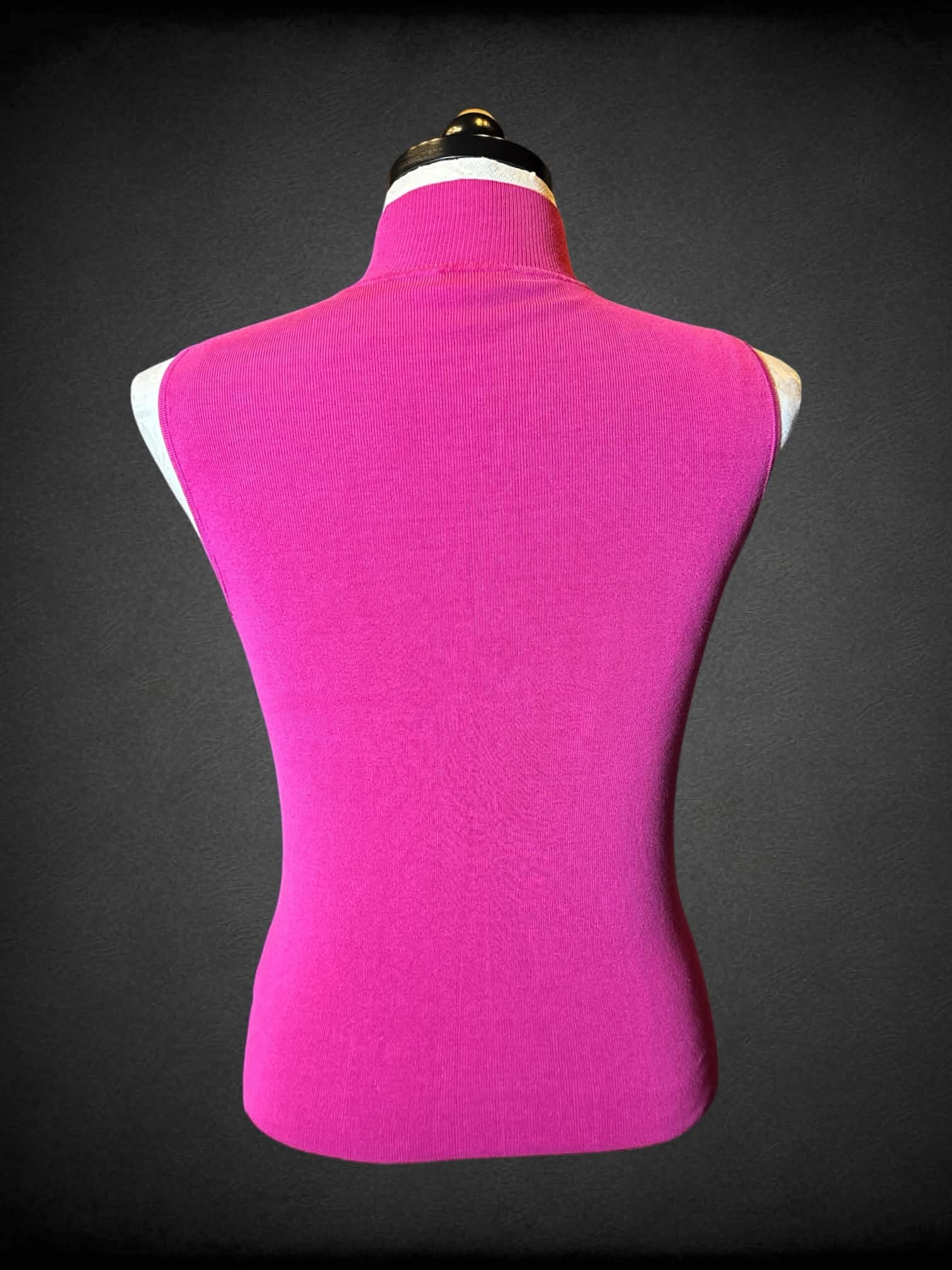 1X Chico’s hot pink ribbed turtleneck to