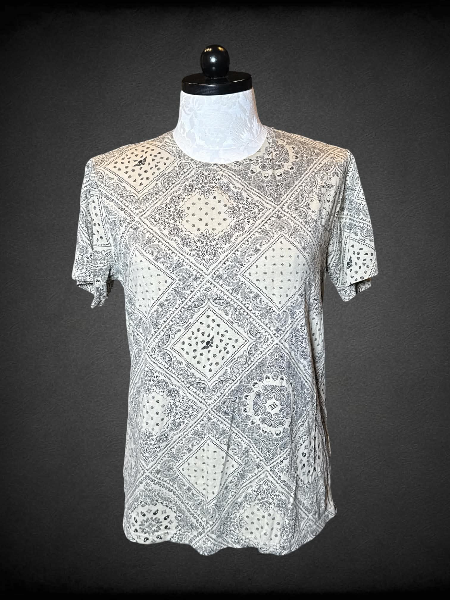 1X Chapter brown t shirt with paisley & skull bandana pattern