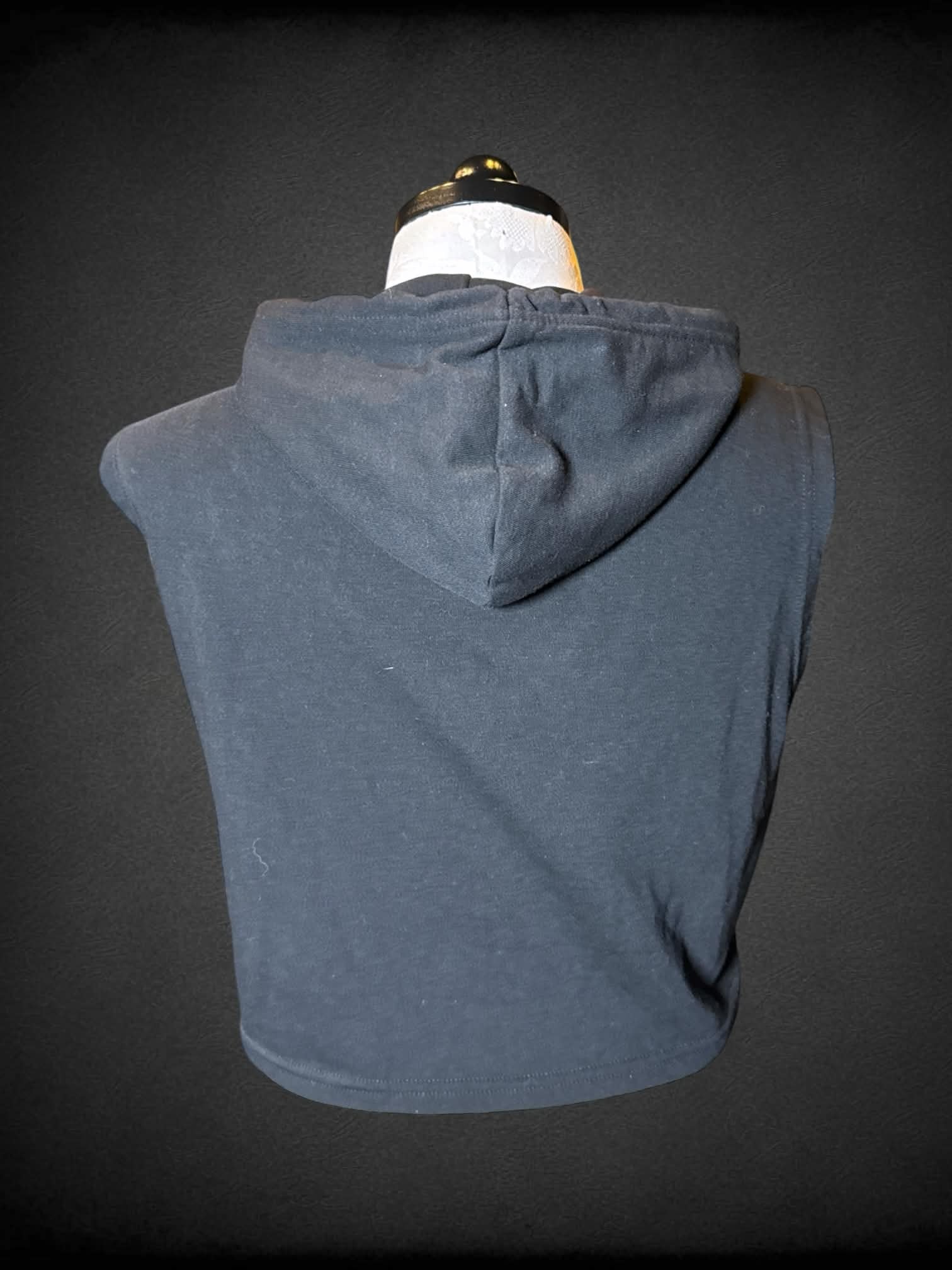 1X Divided black cropped sleeveless hoodie top