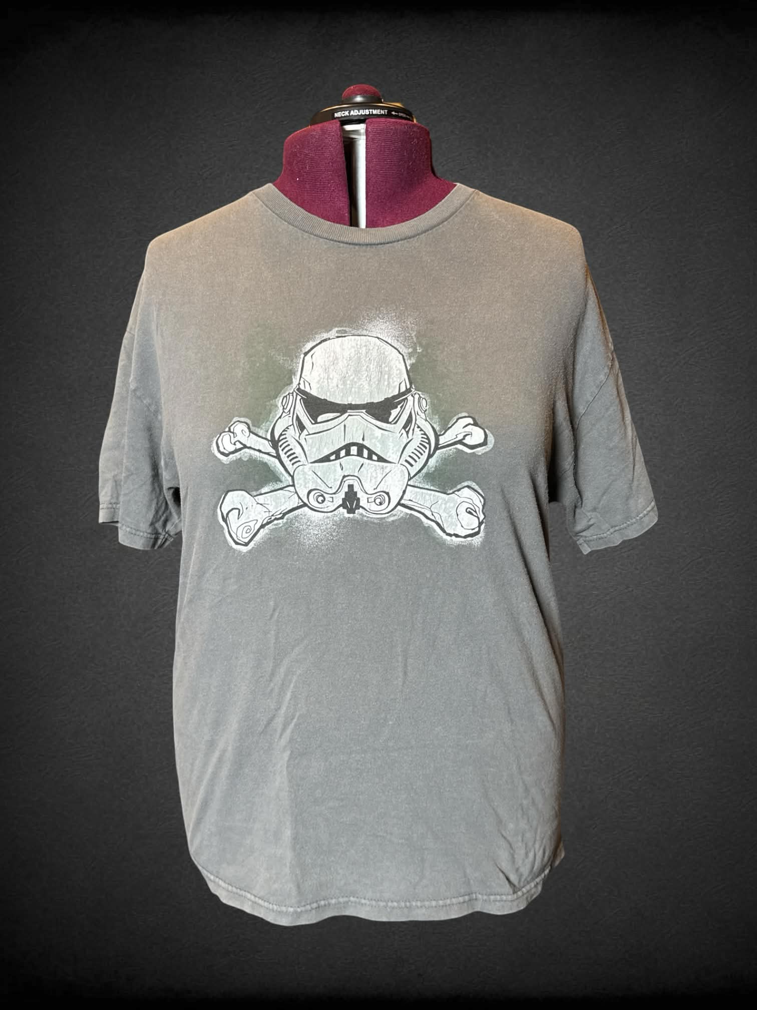 2X Star Wars grey t shirt with “Storm Trooper” crossbones graphic on front