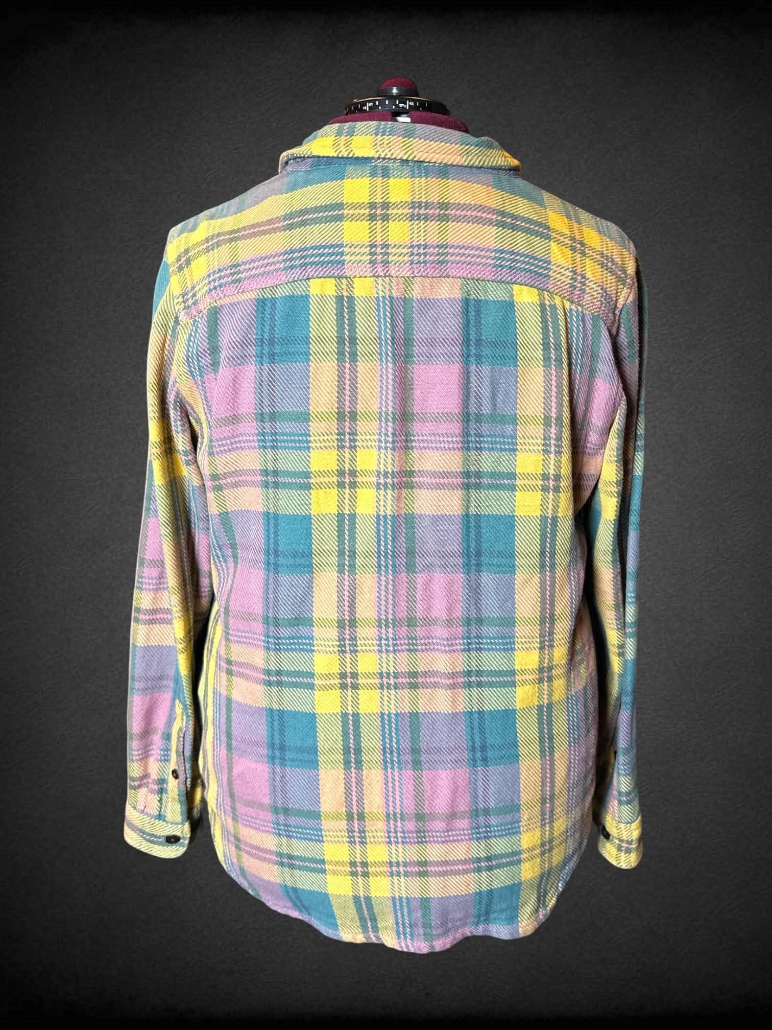 2X L.L. Bean pastel plaid button-up outer layer shirt with pockets on front