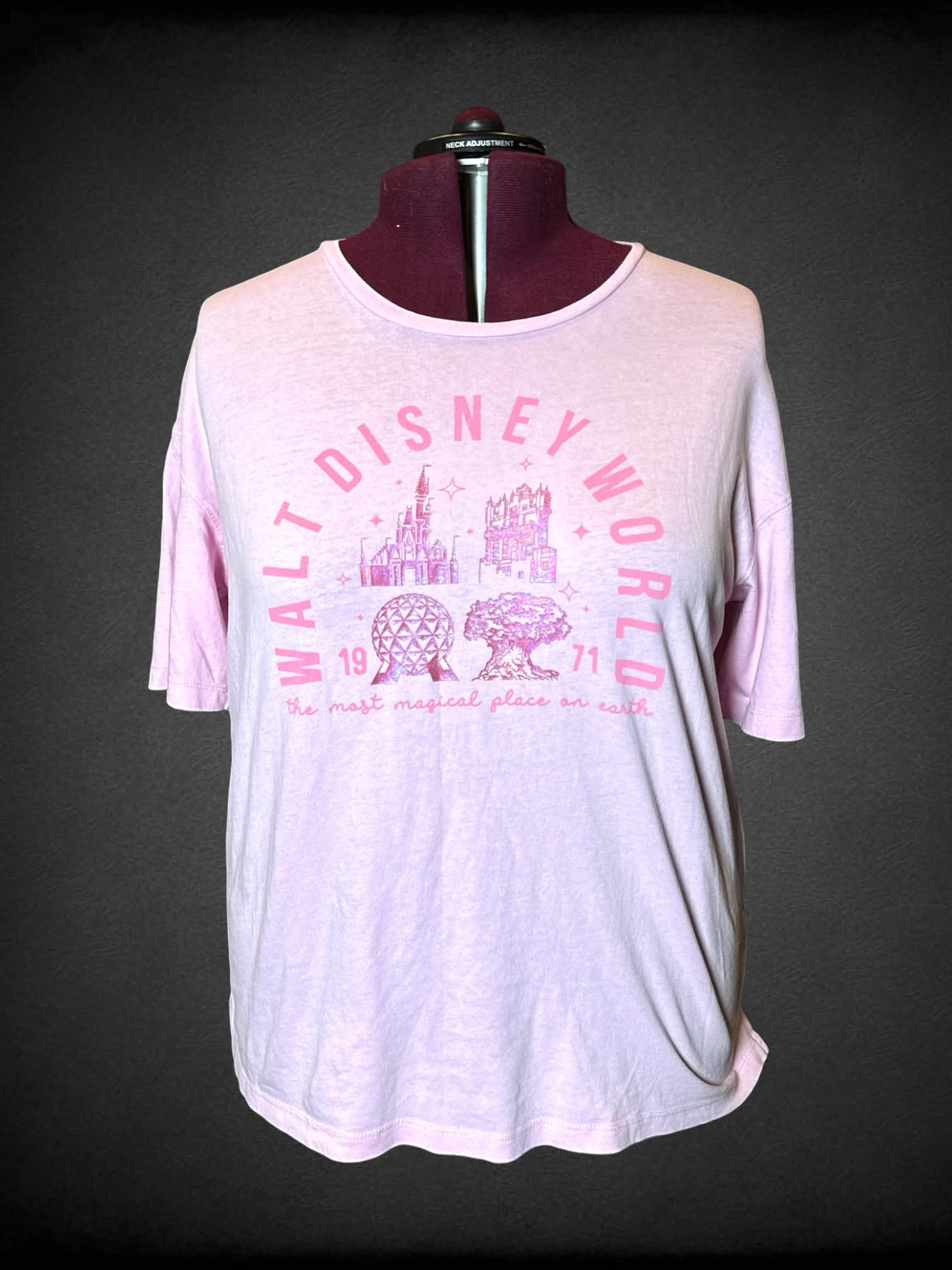 3X Disney light pink t shirt with iridescent “Walt Disney World” graphic on front