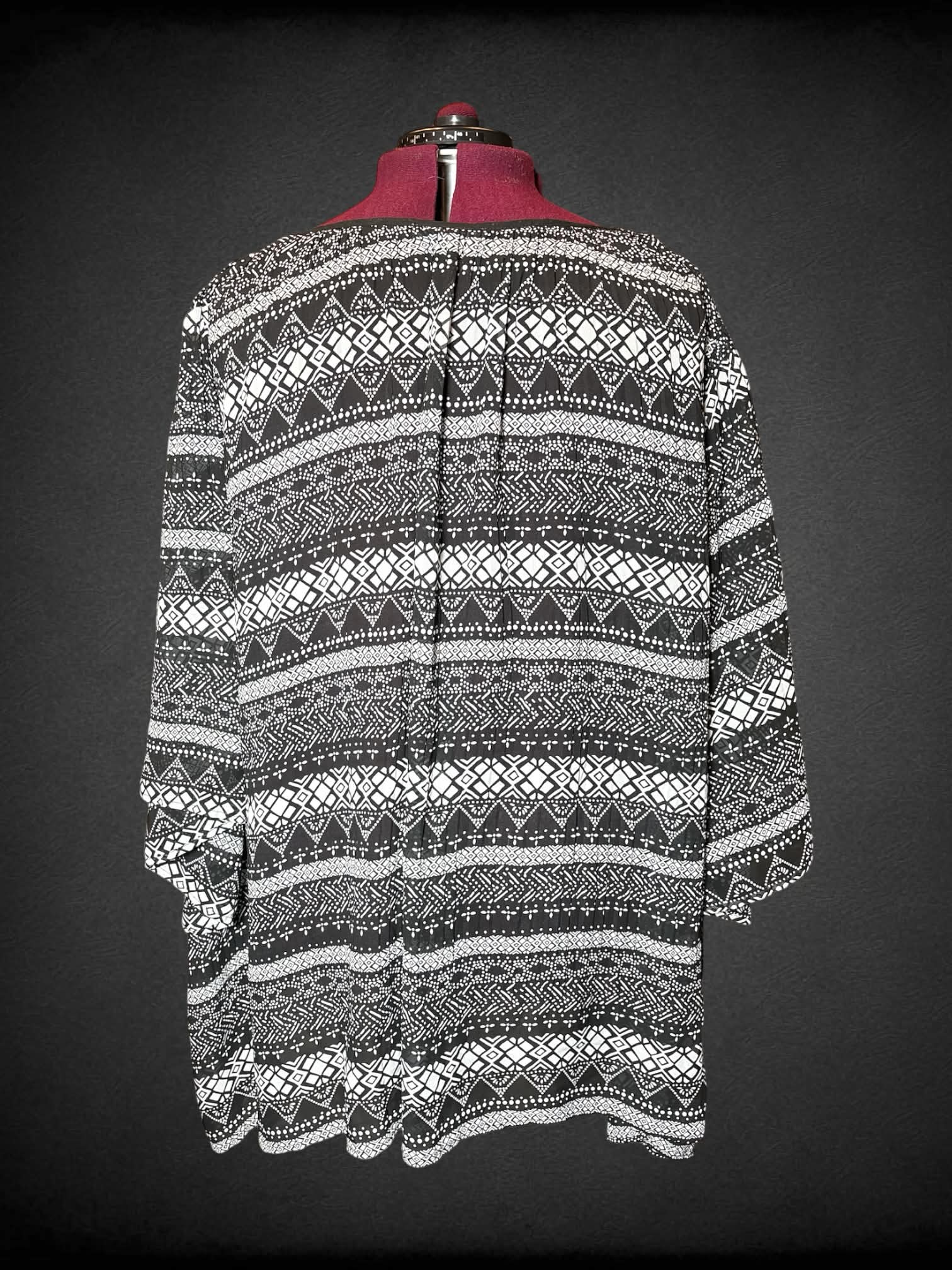 8X Woman Within black & white flowy sheer blouse with beaded detailing on neckline, and Aztec patterns