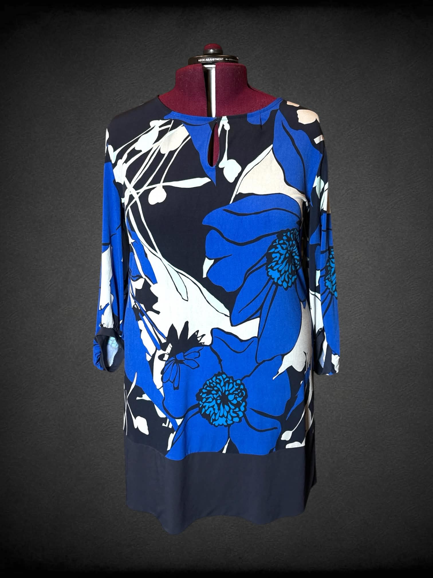 2X New York & Company black long-sleeve dress with blue & white floral design