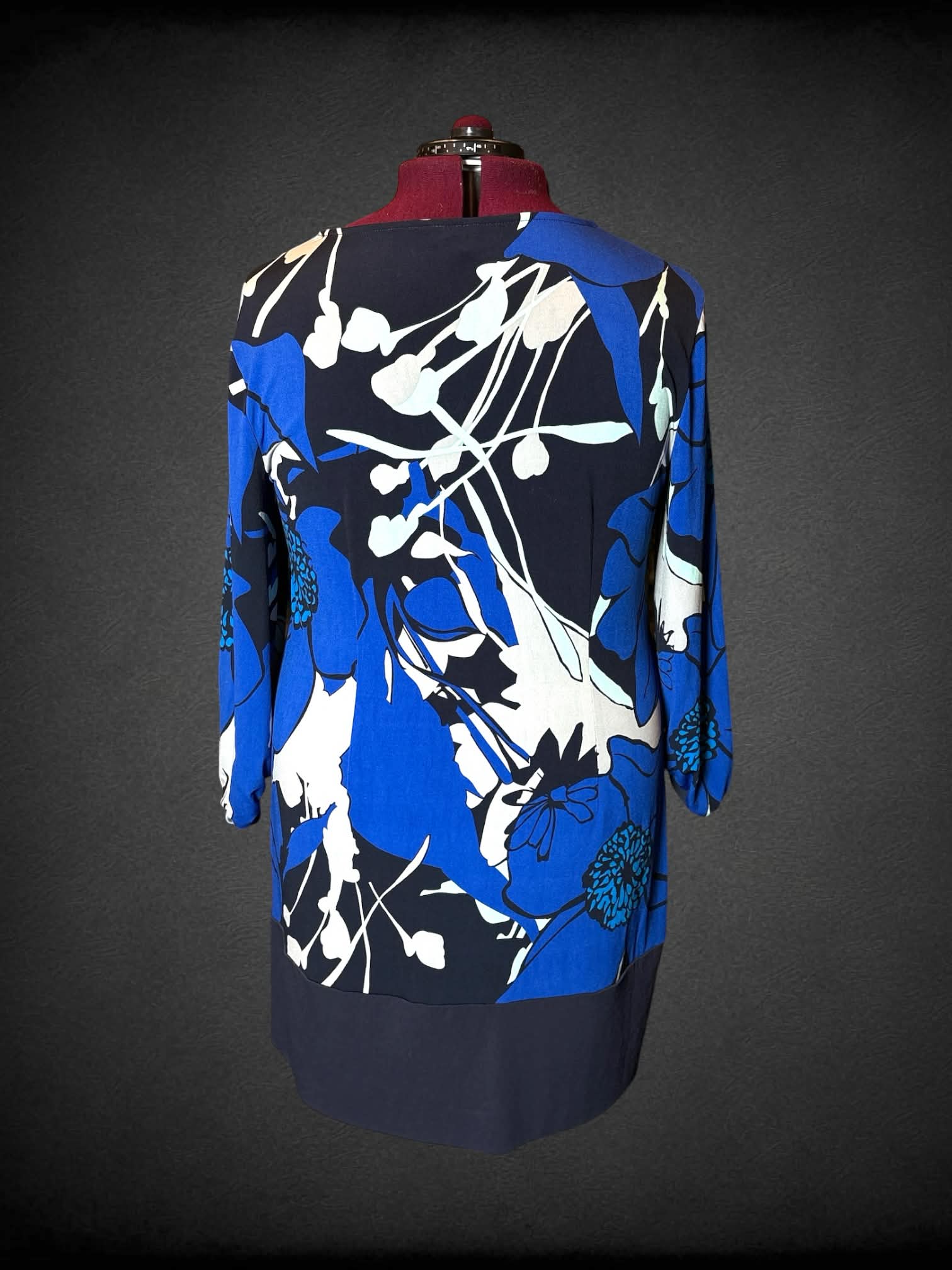 2X New York & Company black long-sleeve dress with blue & white floral design