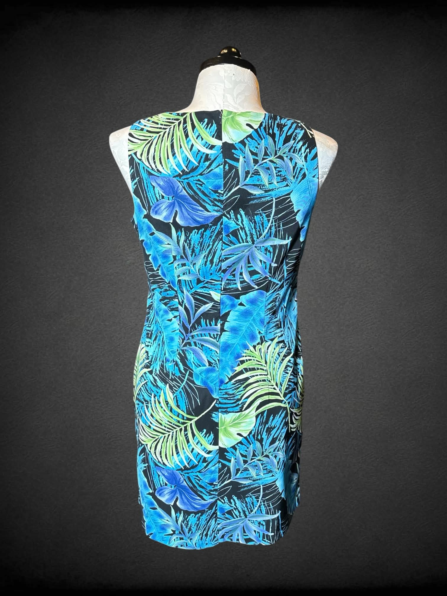 0X Dressbarn black dress with blue & green botanical design, and zipper on back